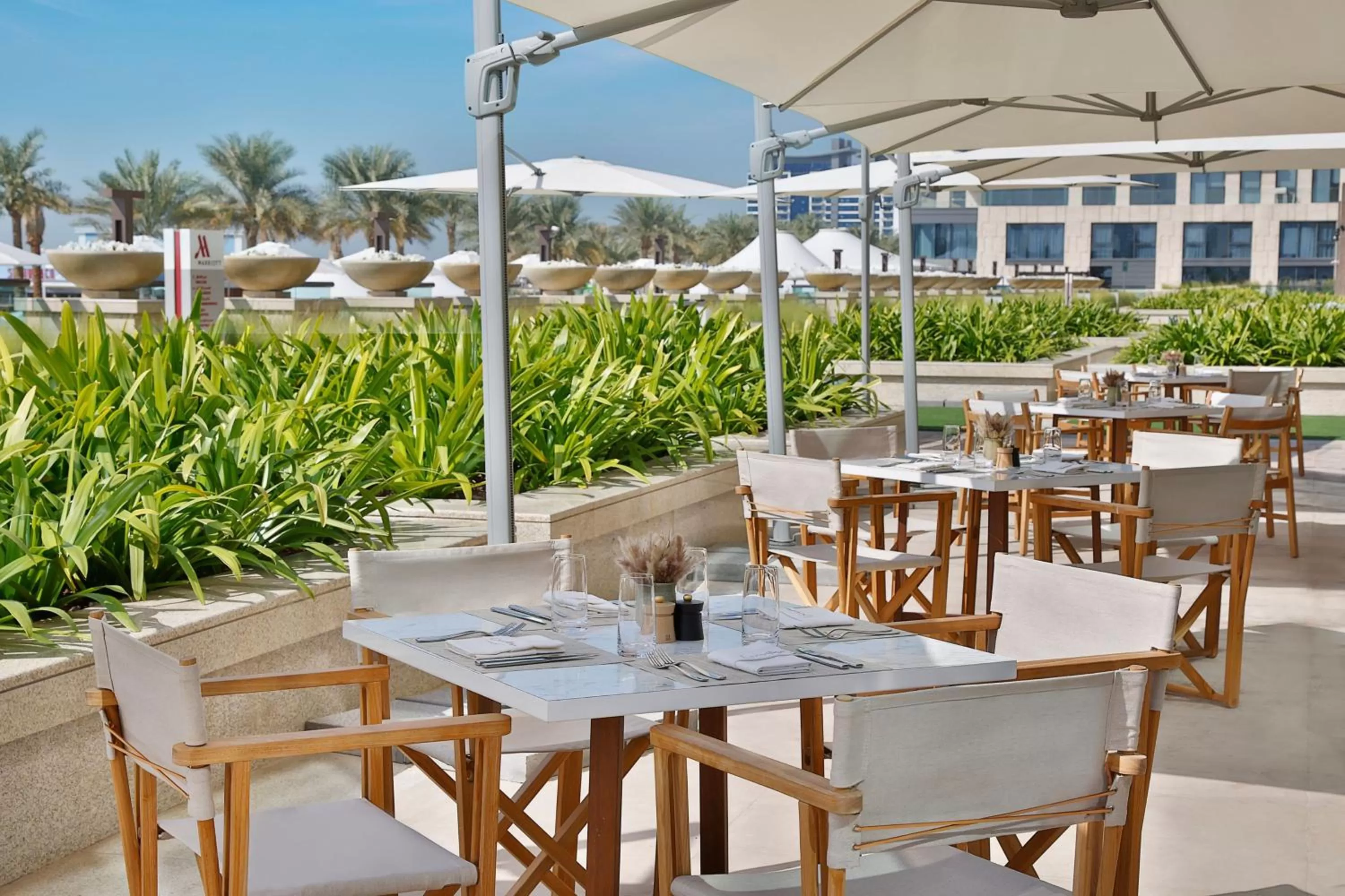 Restaurant/places to eat in Marriott Resort Palm Jumeirah, Dubai