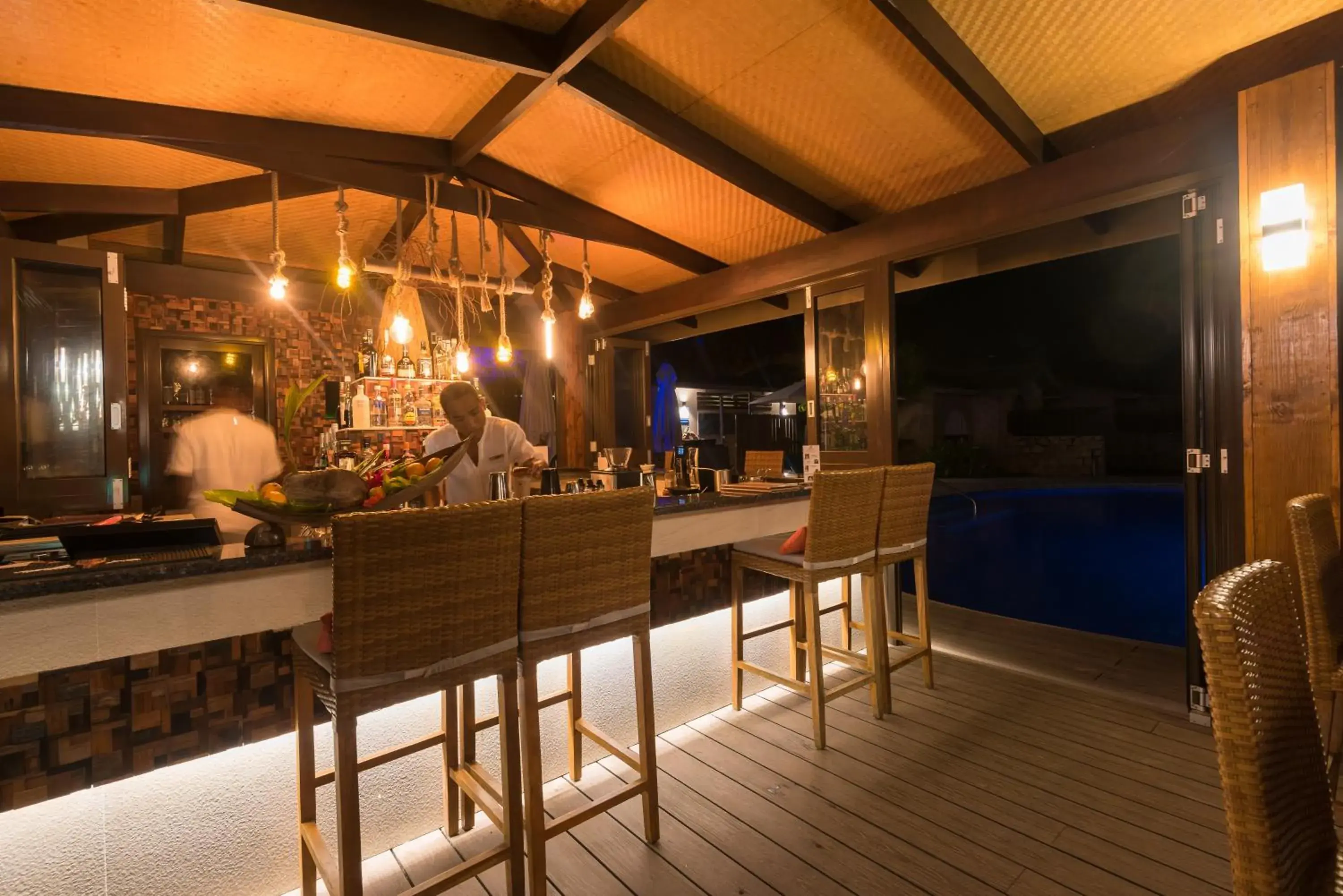 Lounge or bar in Coco de Mer and Black Parrot Suites