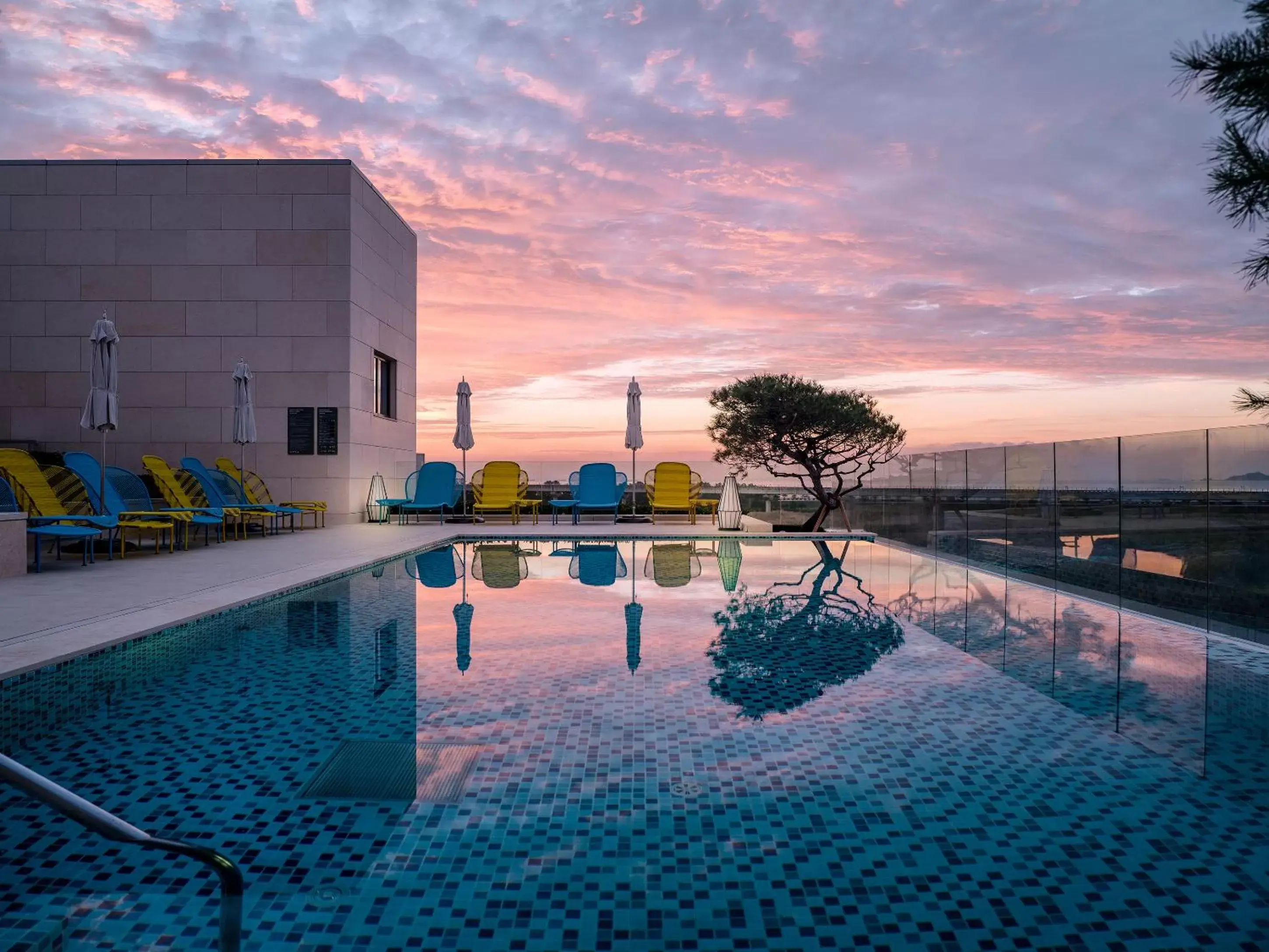 Aqua park, Swimming Pool in Paradise City