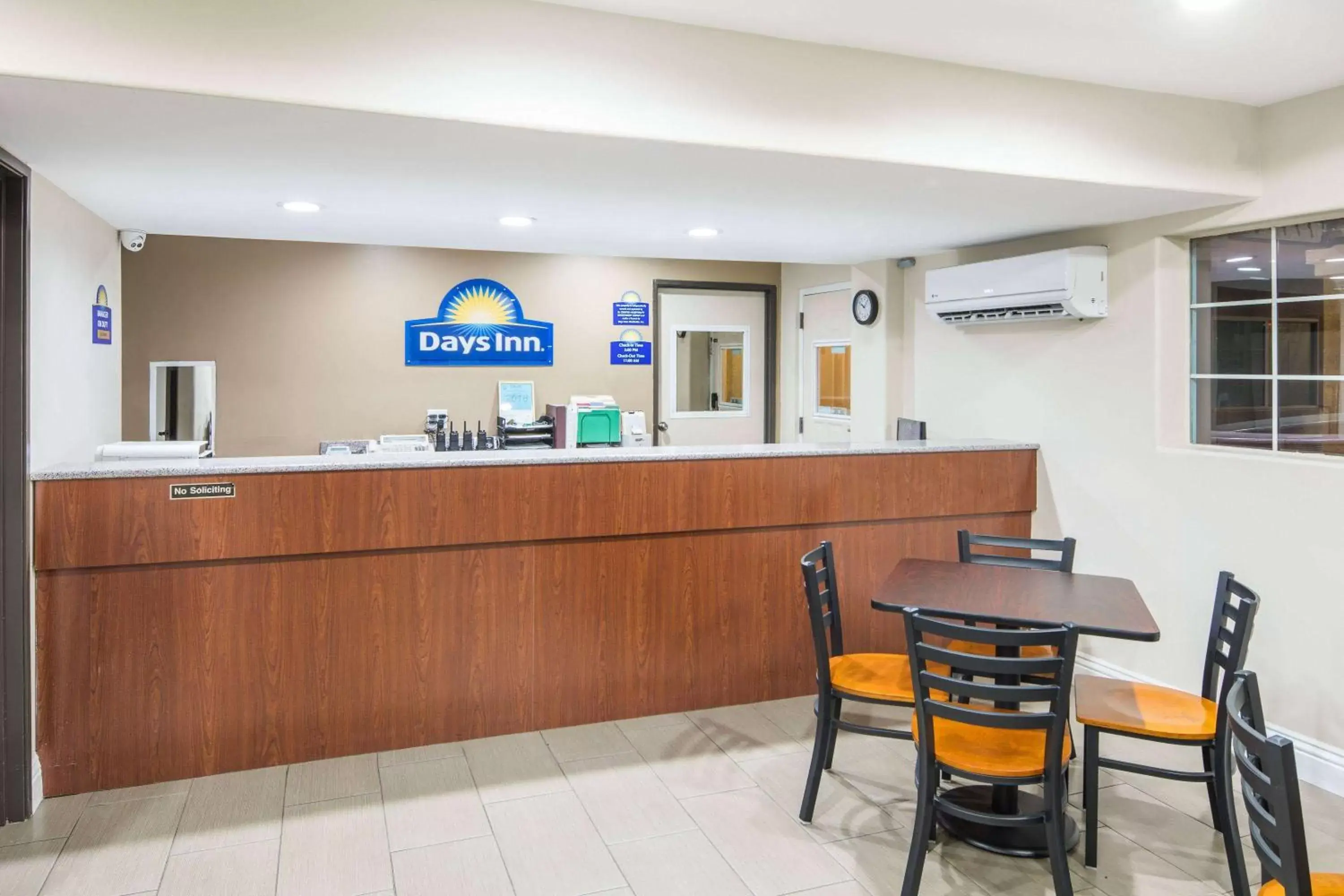 Lobby or reception in Days Inn by Wyndham El Centro Lobby or reception in Days Inn by Wyndham El Centro