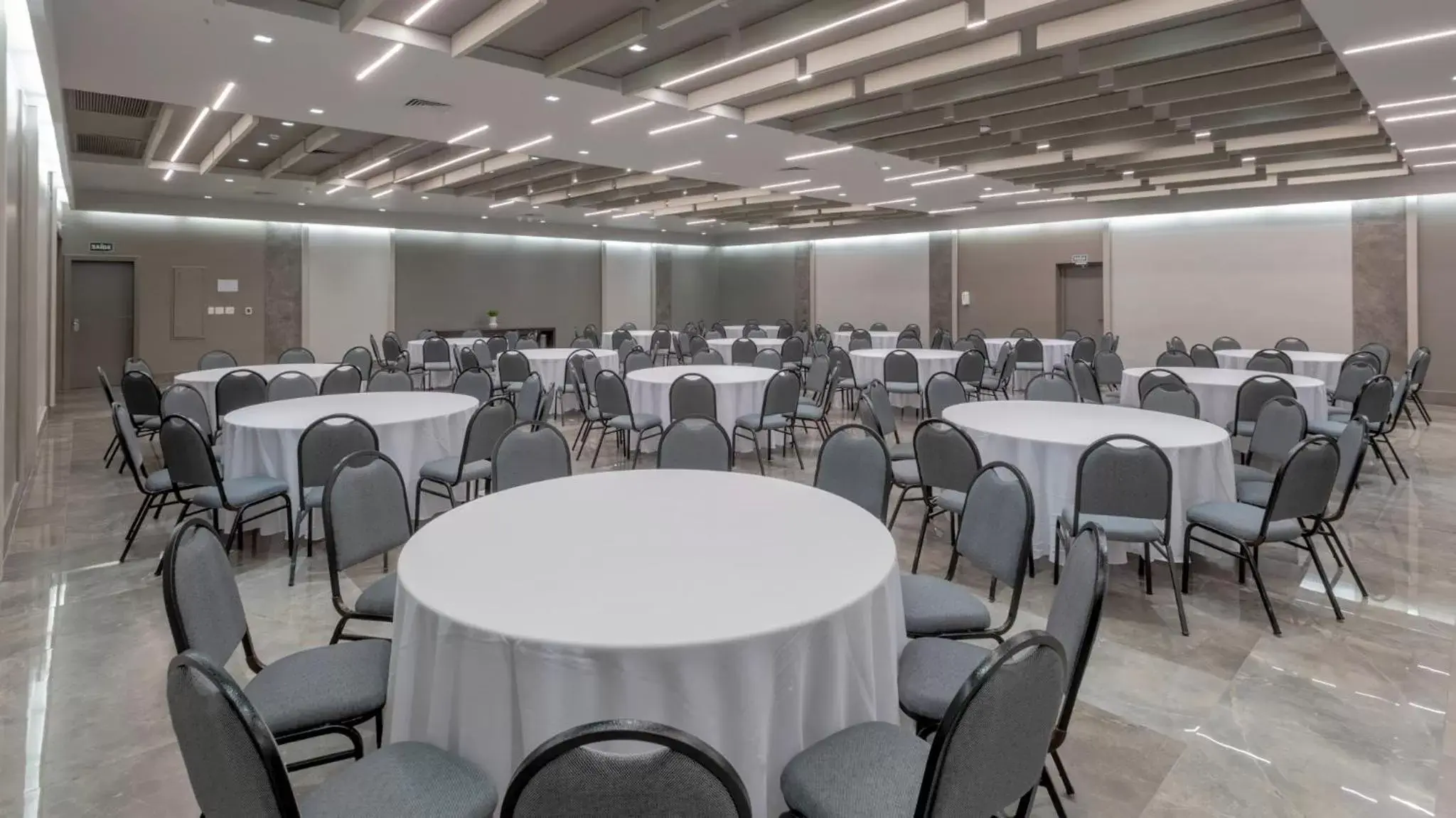 Meeting/conference room, Banquet Facilities in Hotel Deville Prime Cuiabá
