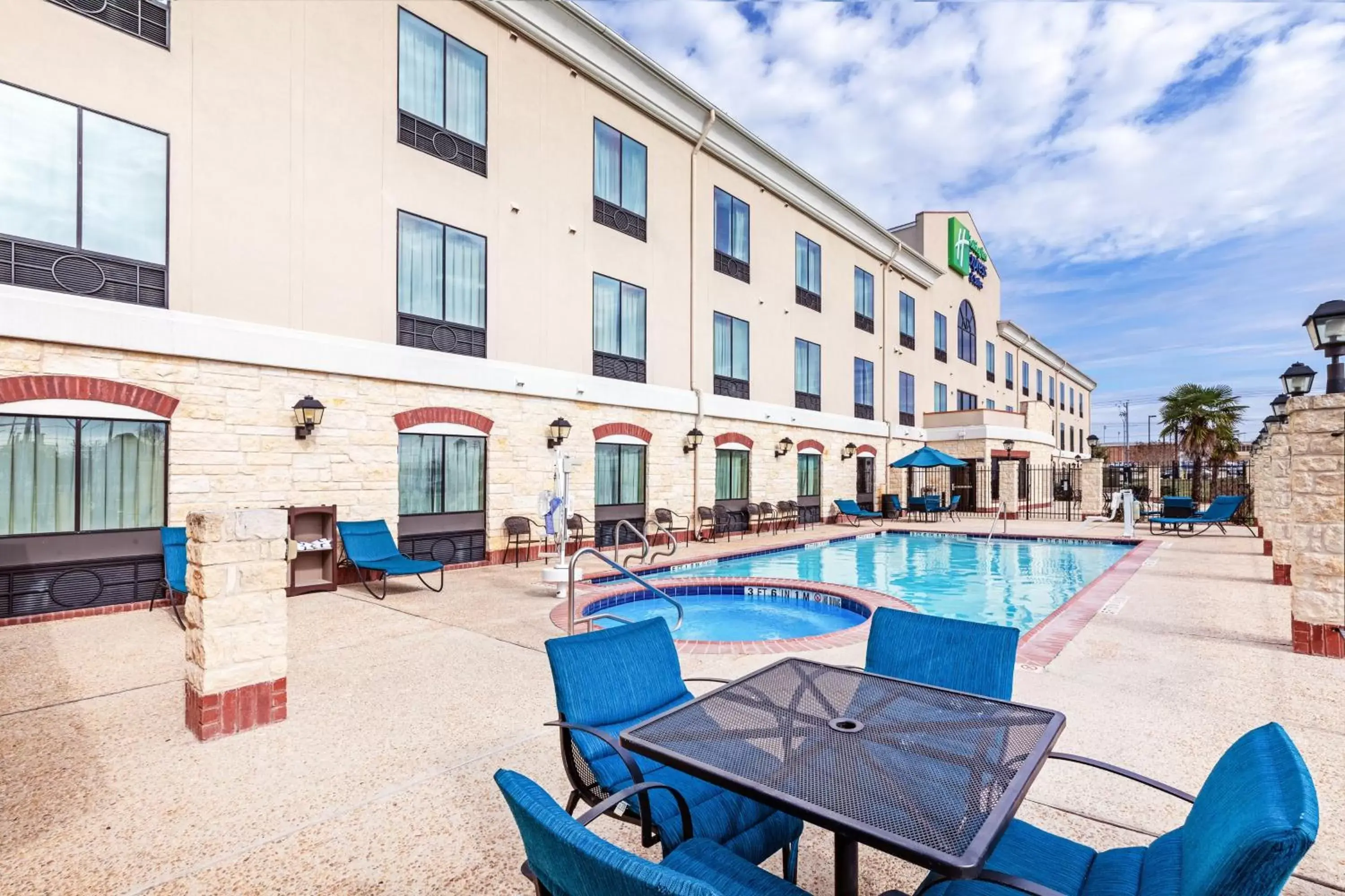 Swimming Pool in Holiday Inn Express Hotel & Suites Floresville, an IHG Hotel