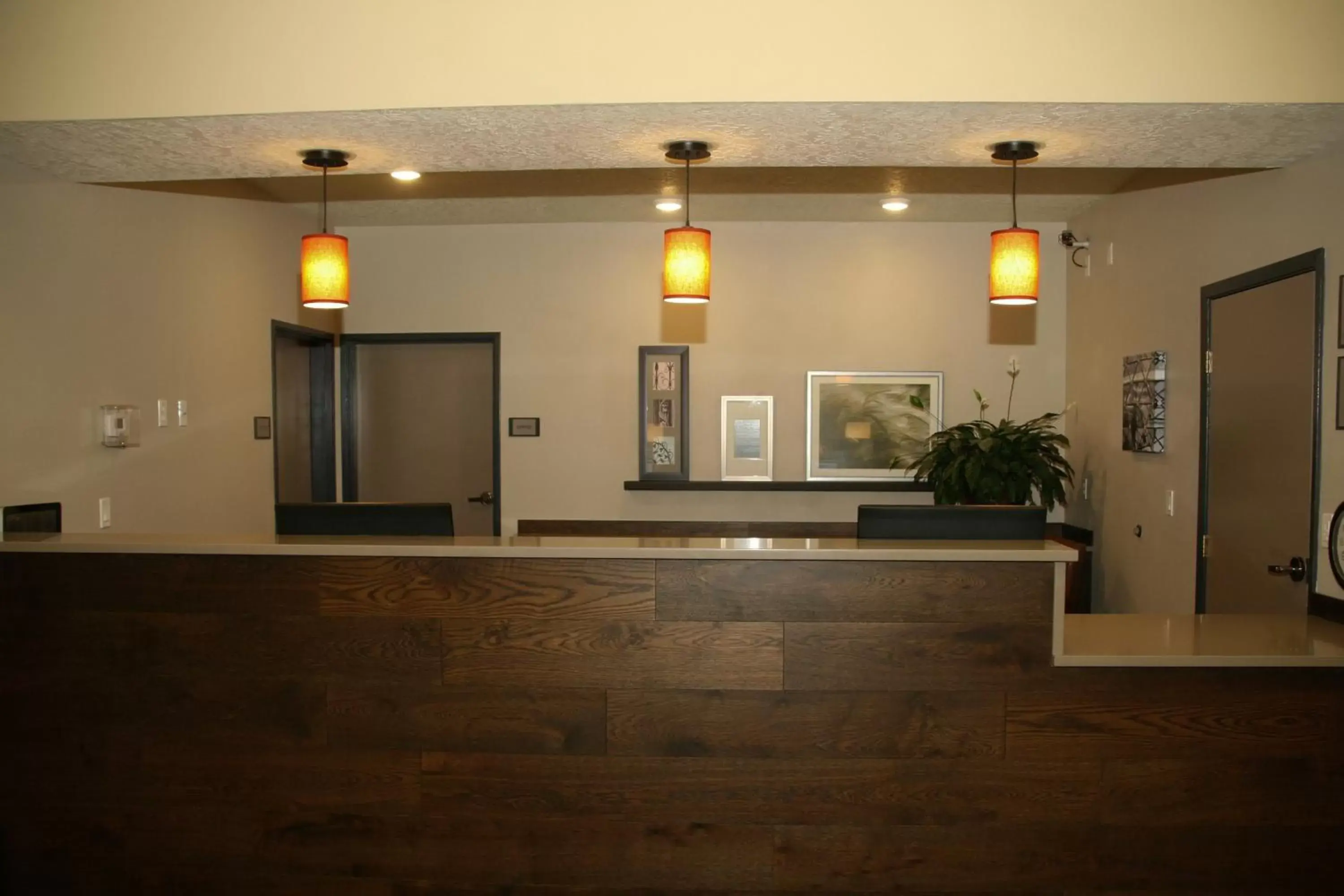Lobby or reception in Country Inn & Suites by Radisson, Prineville, OR Lobby or reception in Country Inn & Suites by Radisson, Prineville, OR
