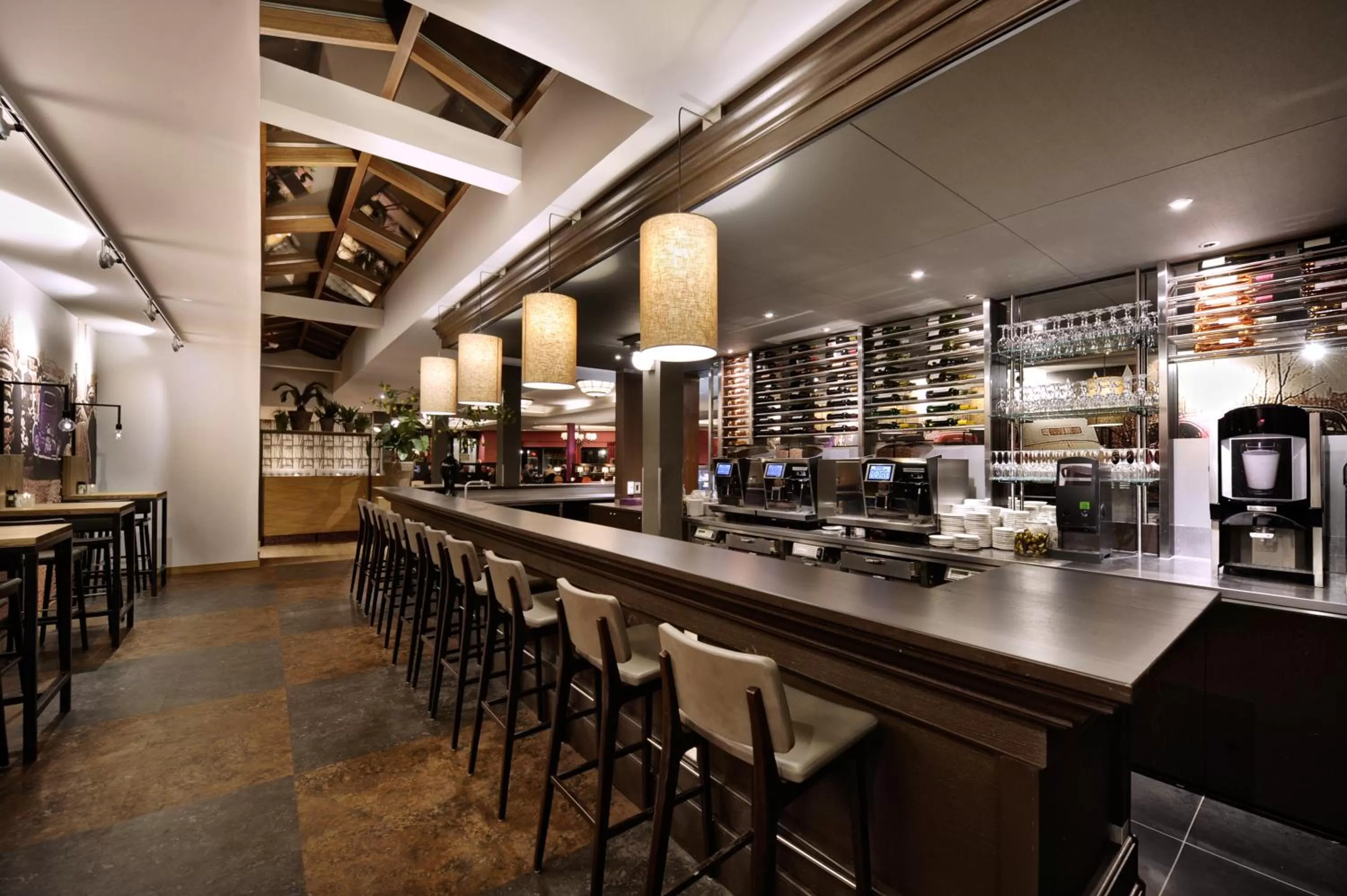 Lounge or bar in Van der Valk Hotel Hilversum/ De Witte Bergen