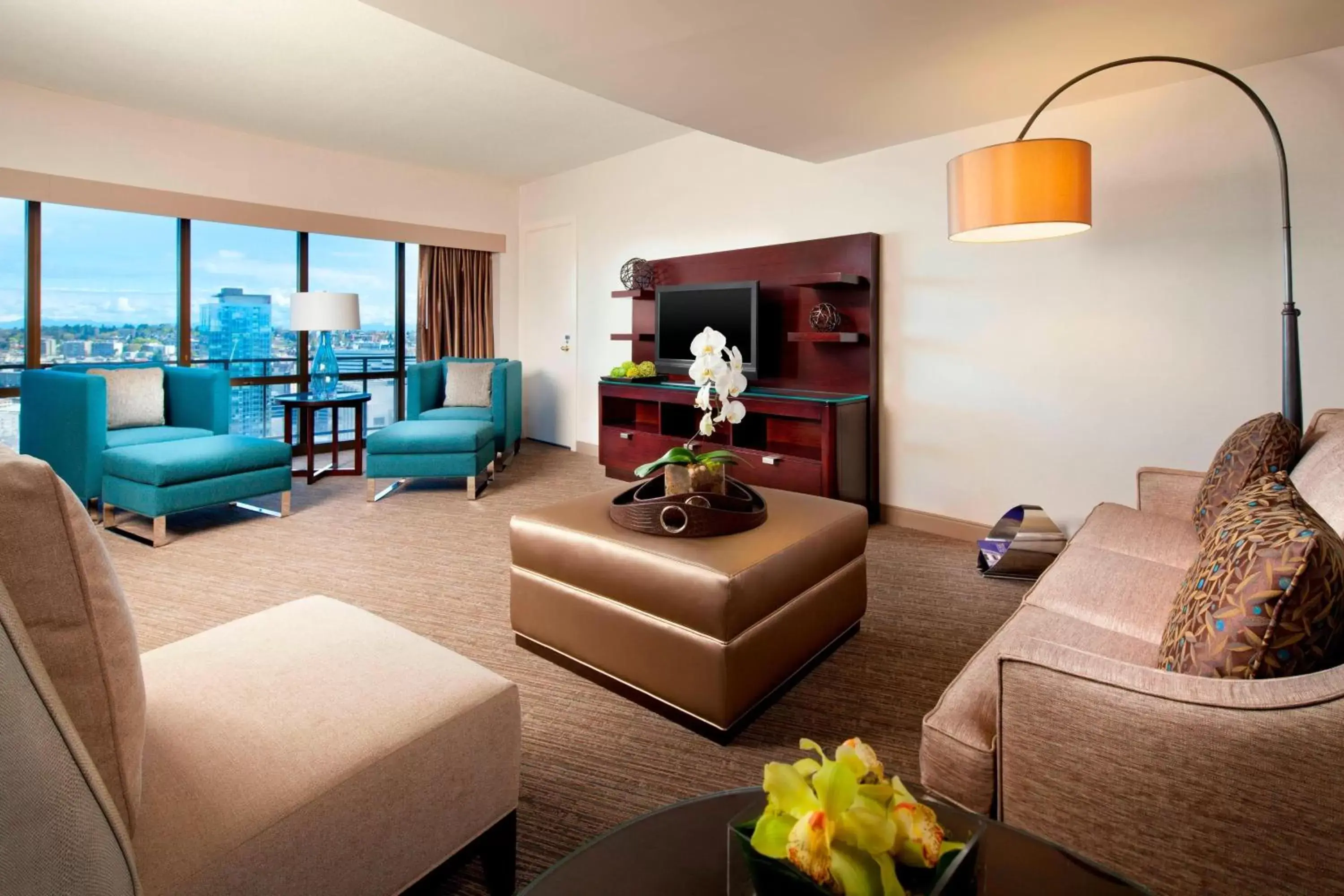 Living room, Seating Area in The Westin Seattle