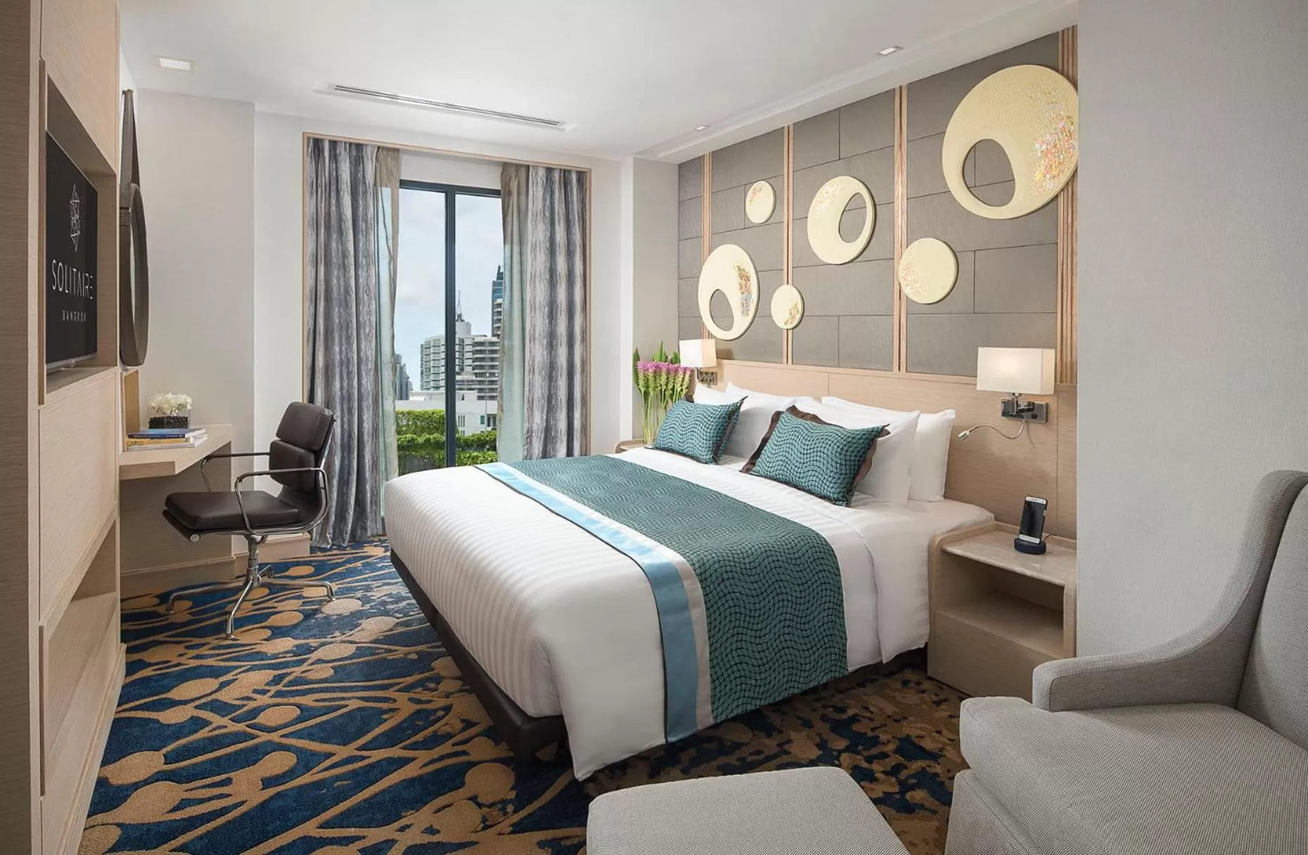 Bedroom, Bed in Solitaire Bangkok Sukhumvit 11