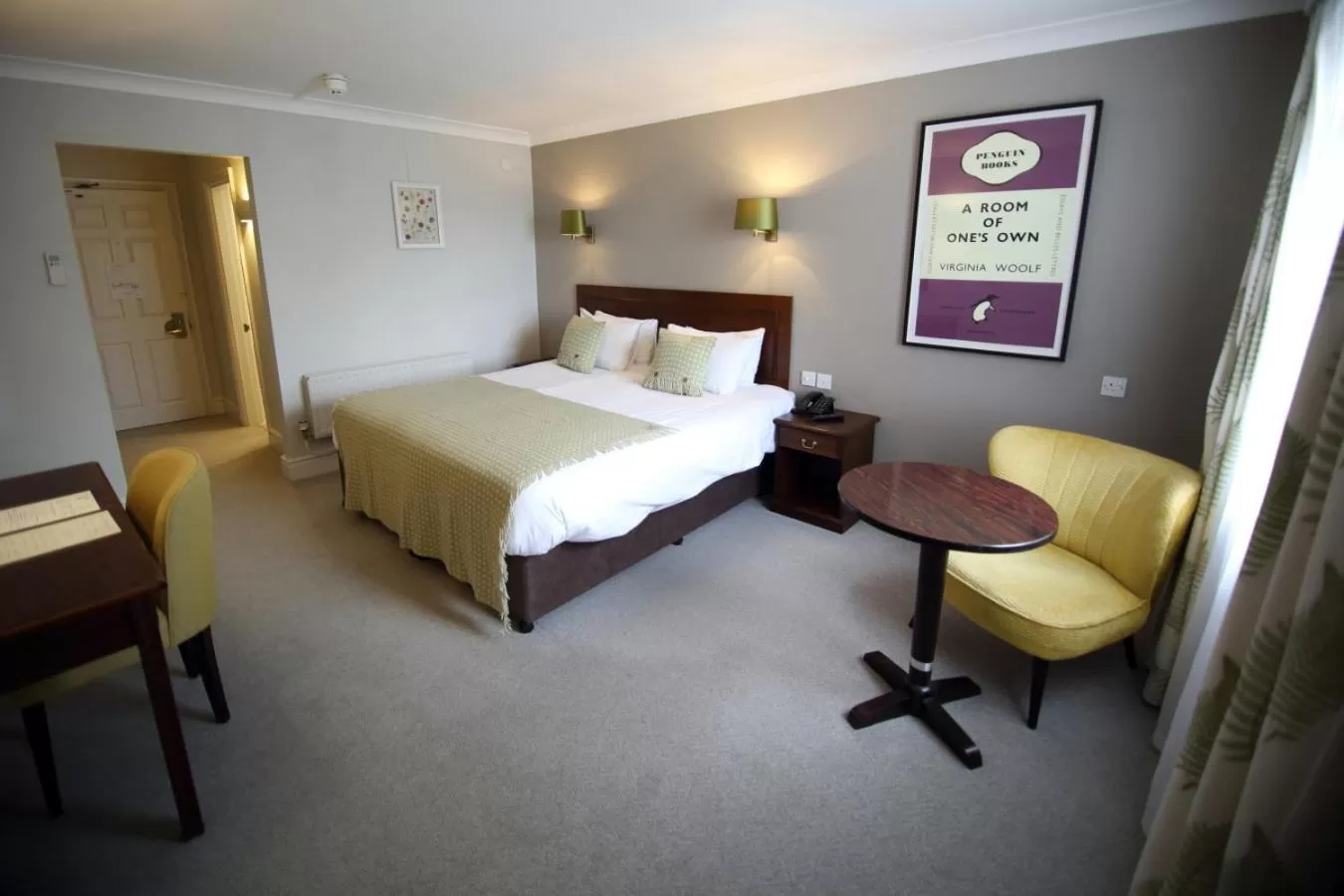 Photo of the whole room, Bed in Mercure Gloucester Bowden Hall Hotel