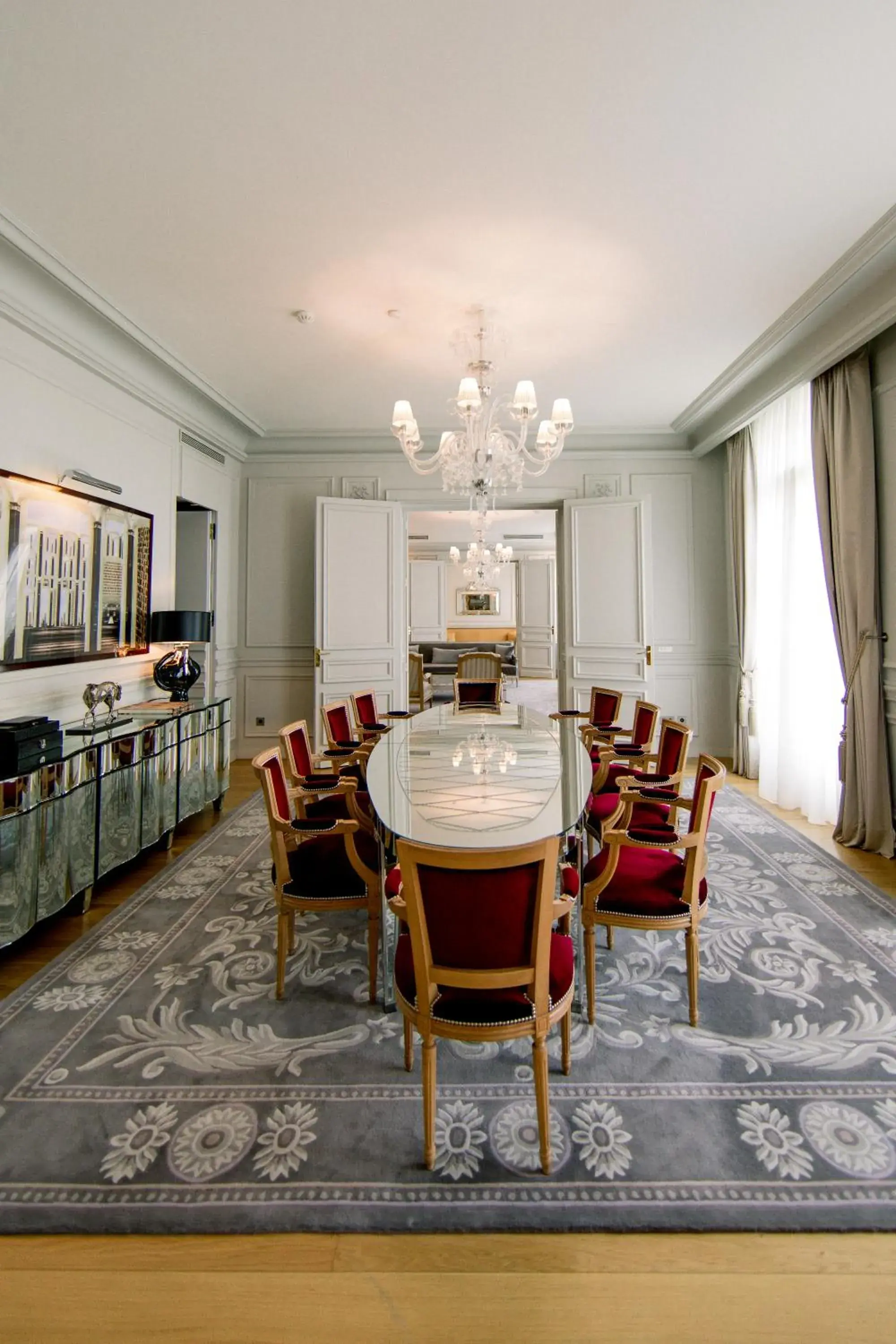 Banquet/Function facilities, Dining Area in Le Royal Monceau Hotel Raffles Paris