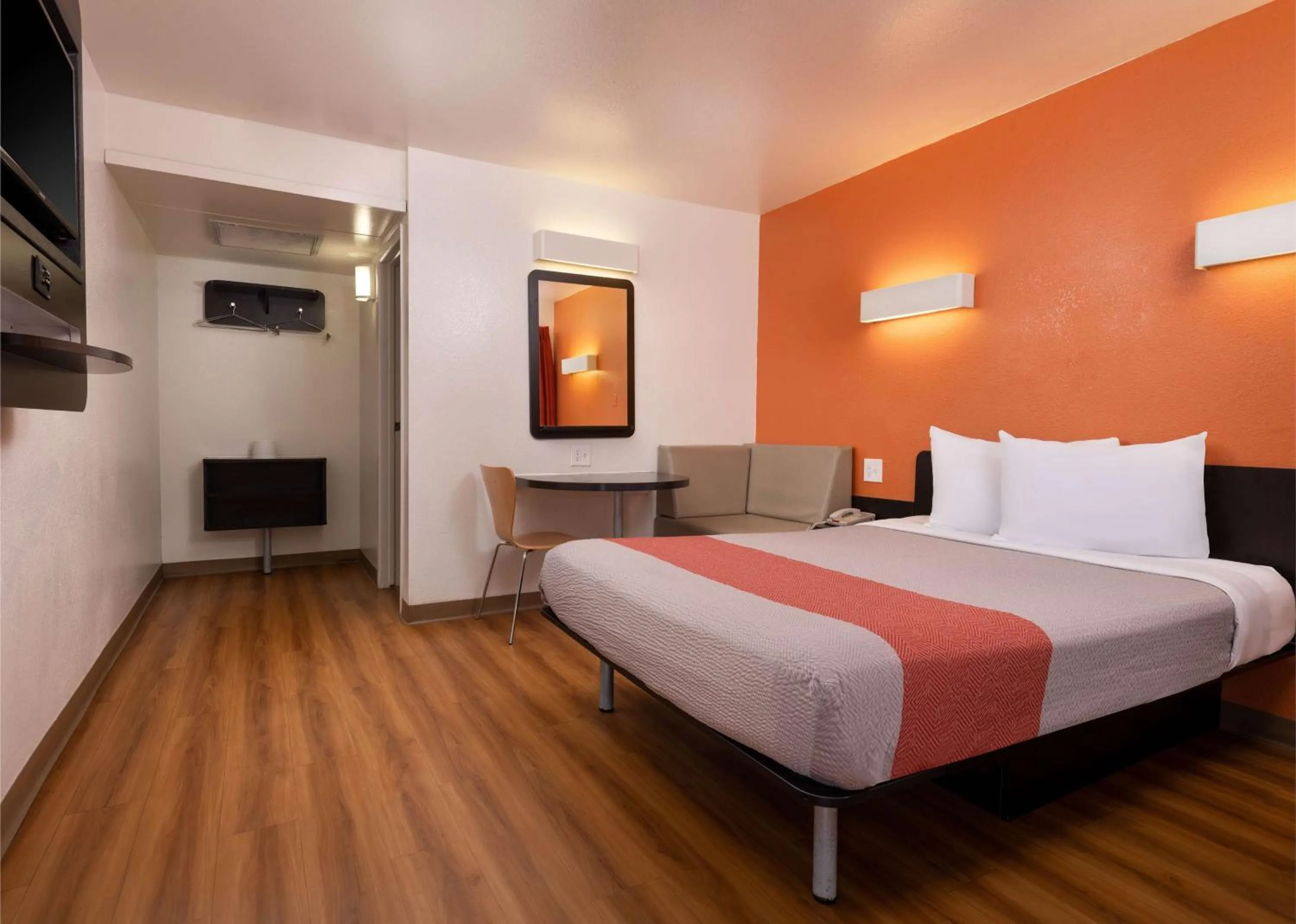 Beach, Bed in Motel 6-Pismo Beach, CA