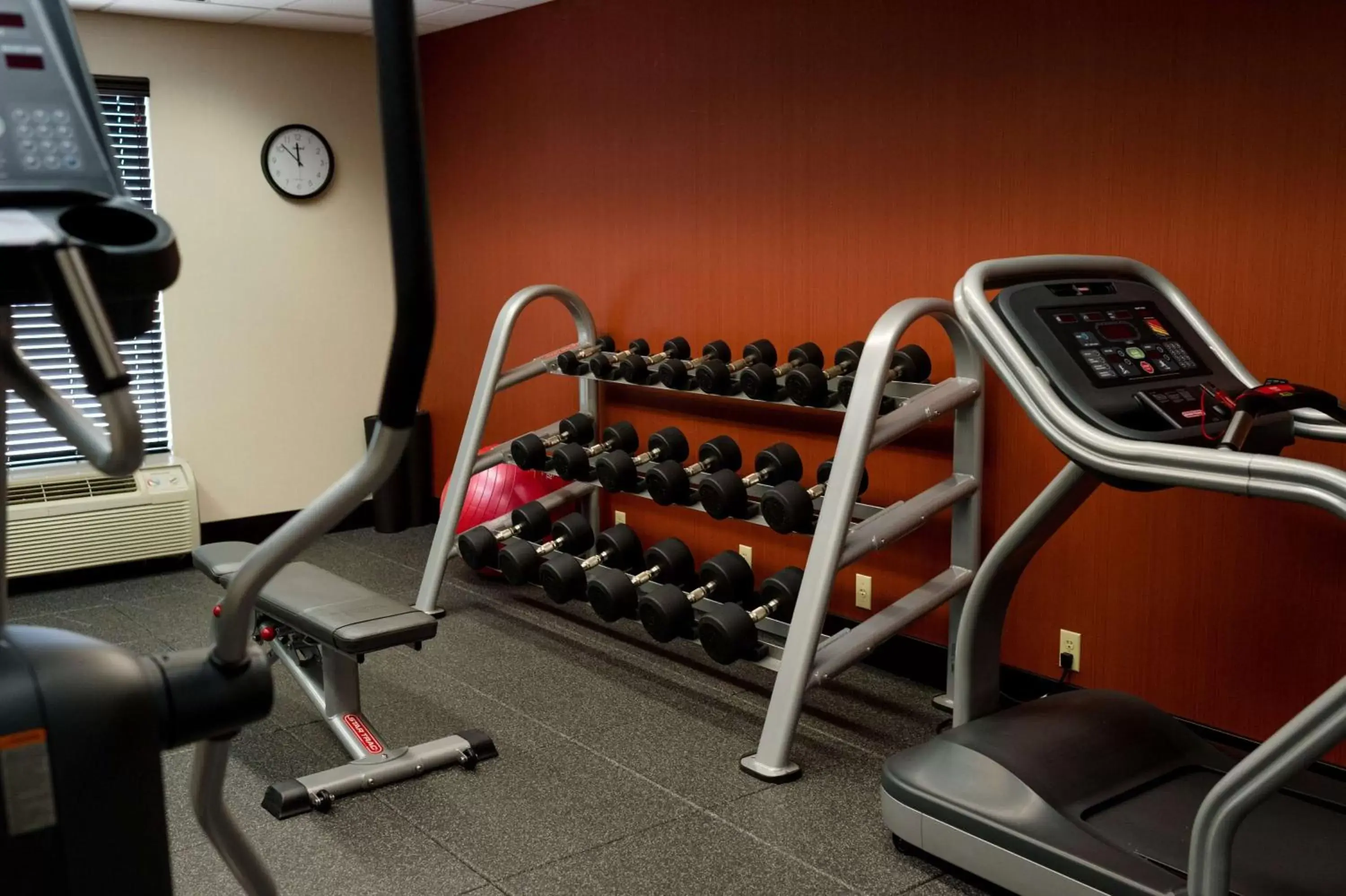 Fitness centre/facilities, Fitness Center/Facilities in Hampton Inn Oxford-West