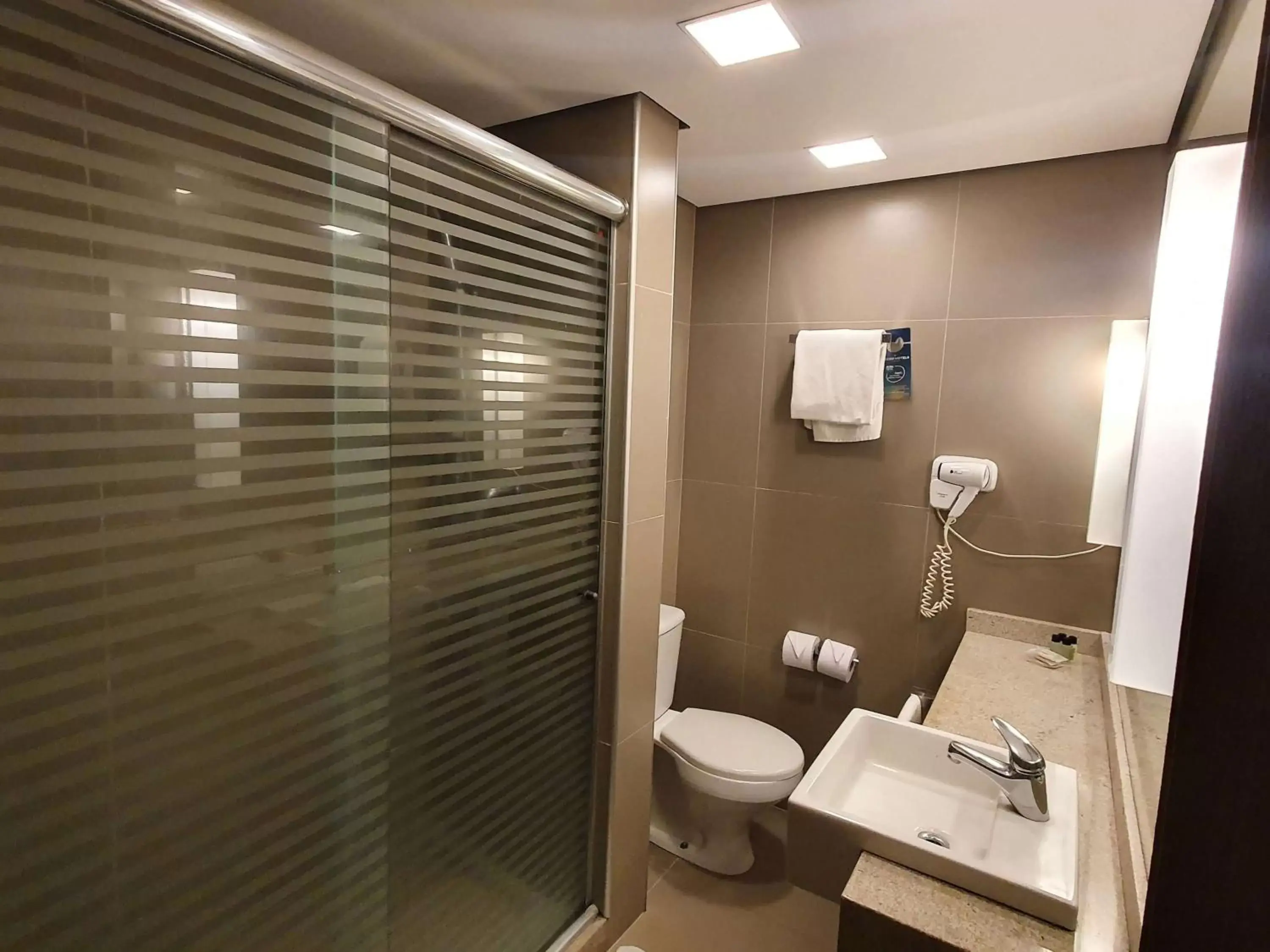 Bathroom in Novotel Manaus