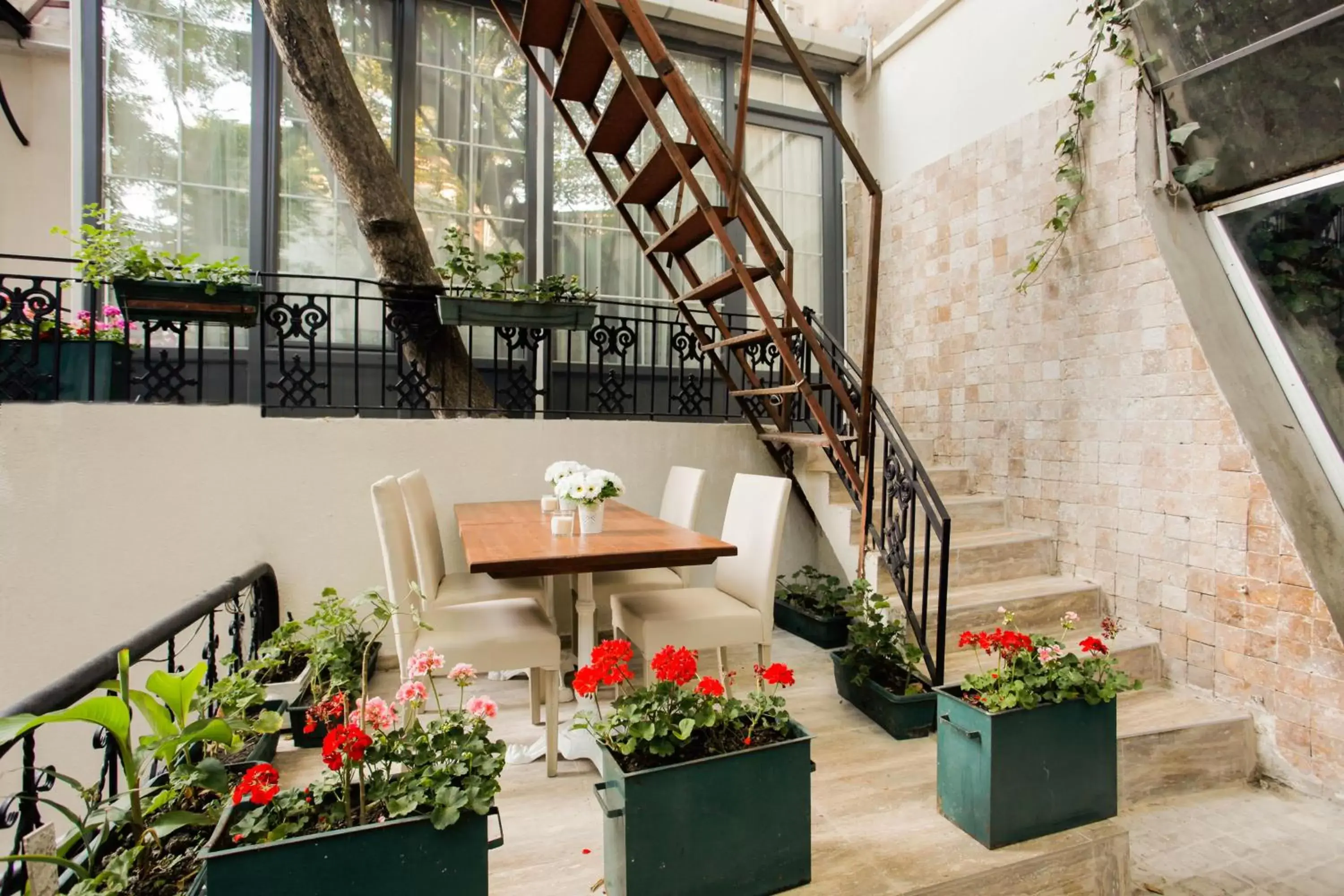 Patio in The Loft Istanbul