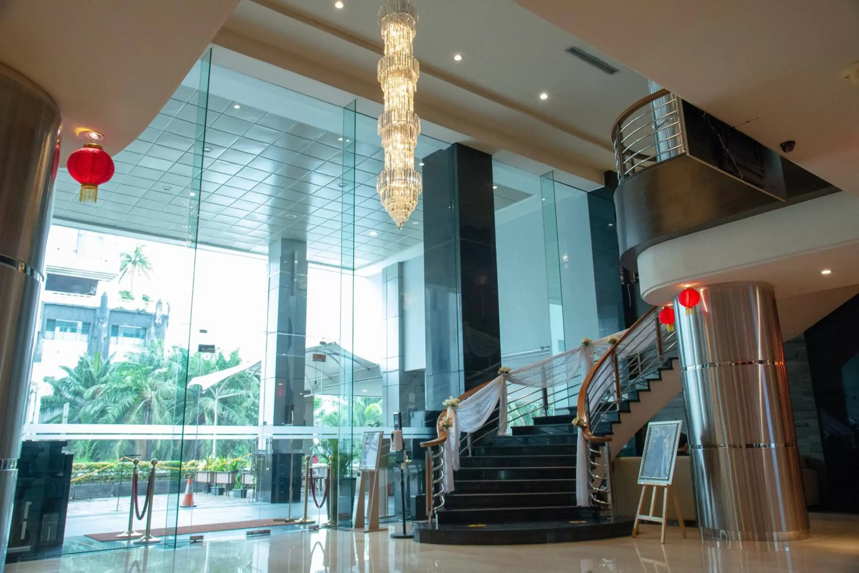 Lobby or reception in Orchardz Hotel Industri