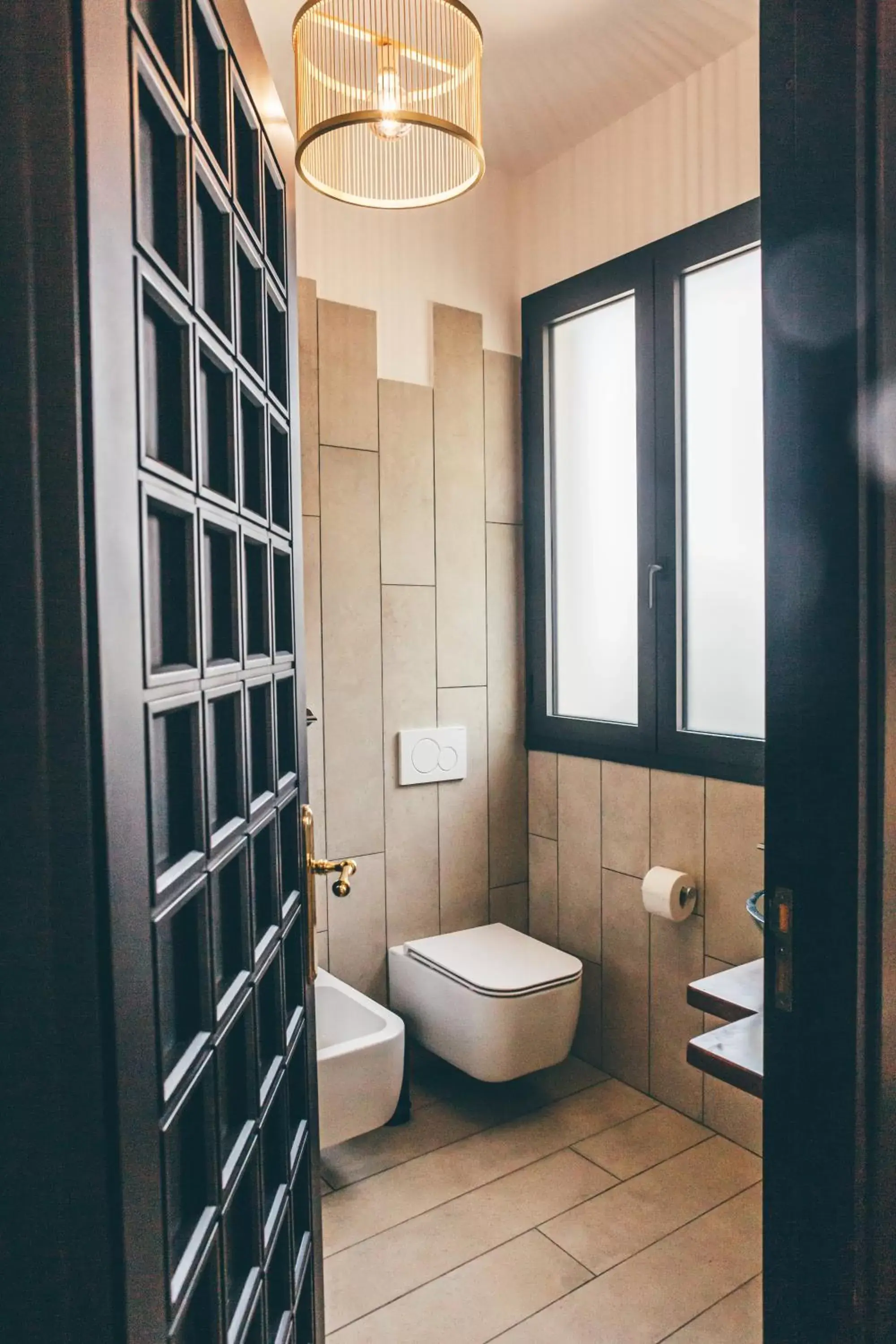 Bathroom in Eksōtika