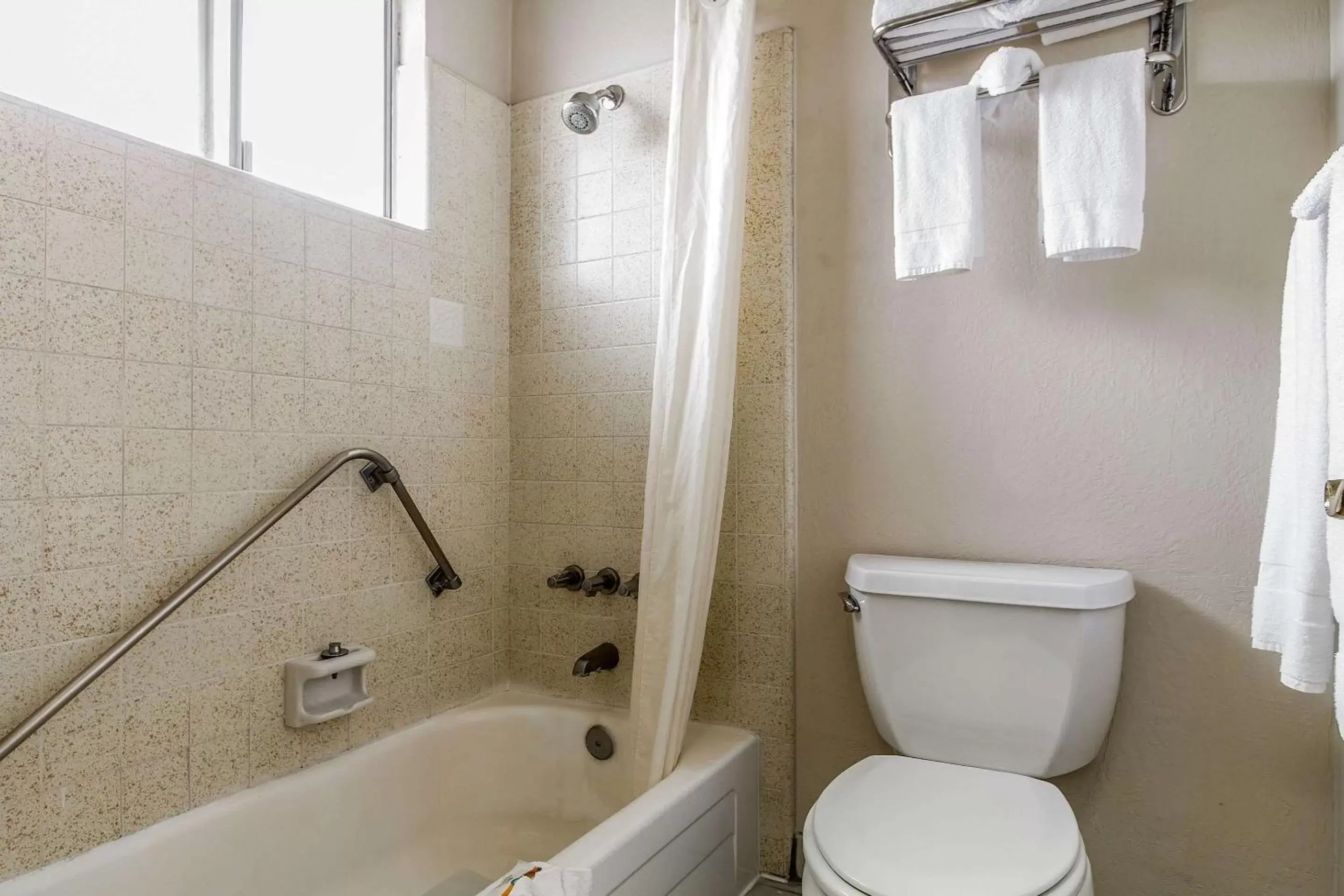Bathroom in Quality Inn & Suites Santa Clara
