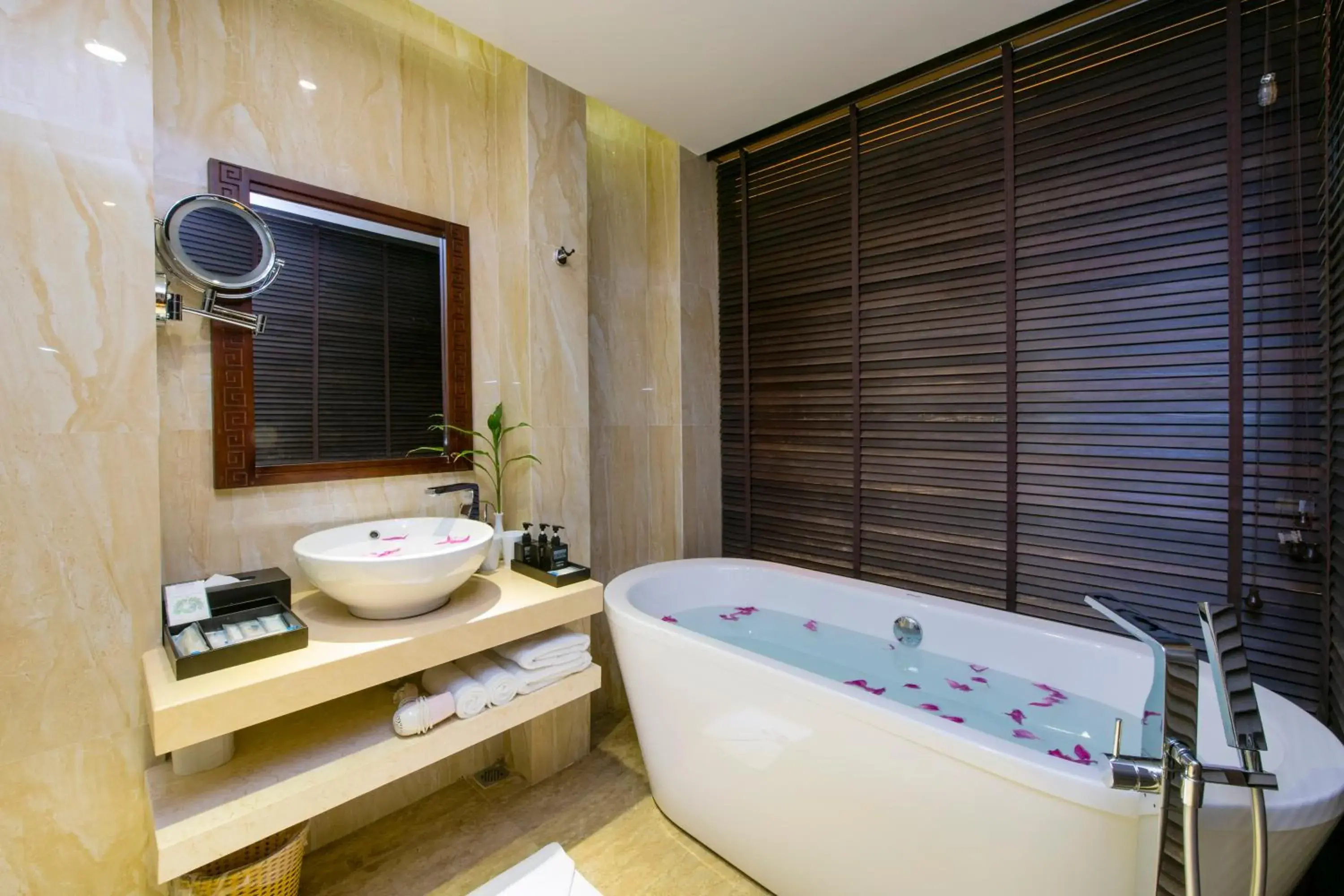 Bathroom in Royal Riverside Hoi An Hotel & Spa