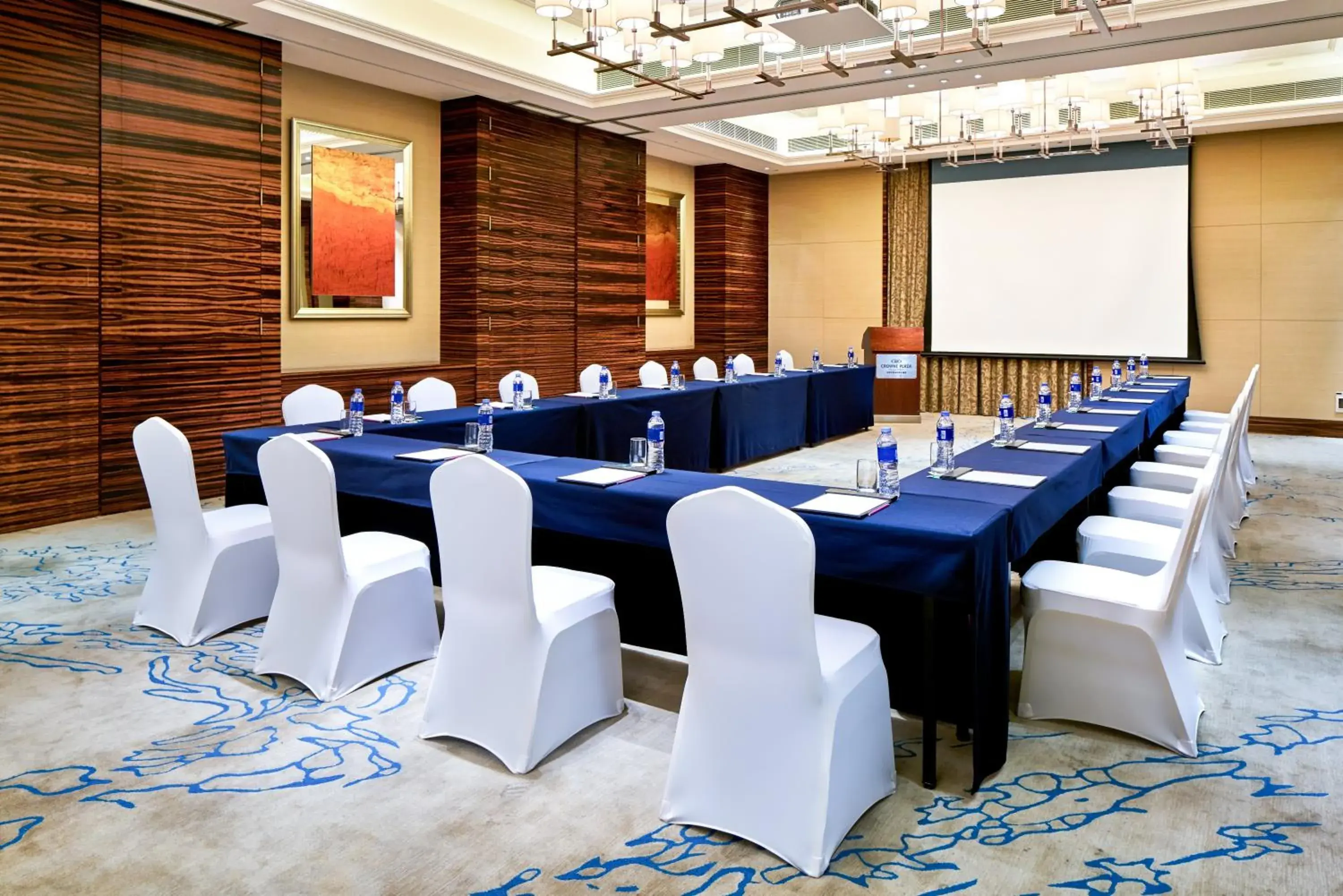 Meeting/conference room, Business Area/Conference Room in Crowne Plaza Tianjin Jinnan, an IHG Hotel