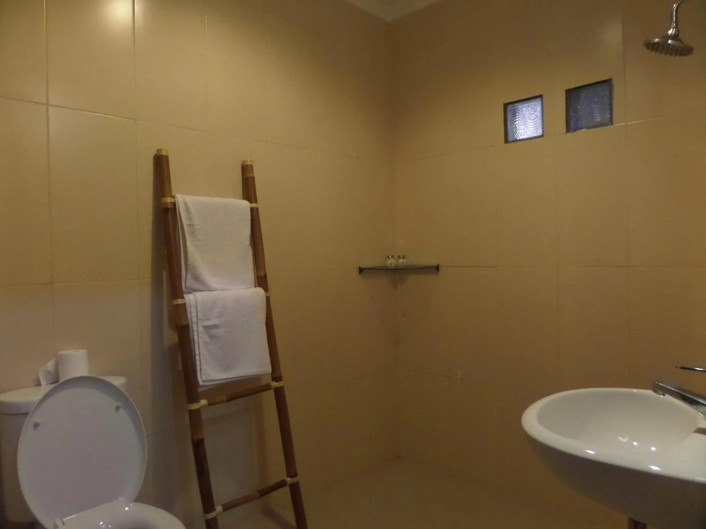 Bathroom in Mansu Hotel and Spa Legian