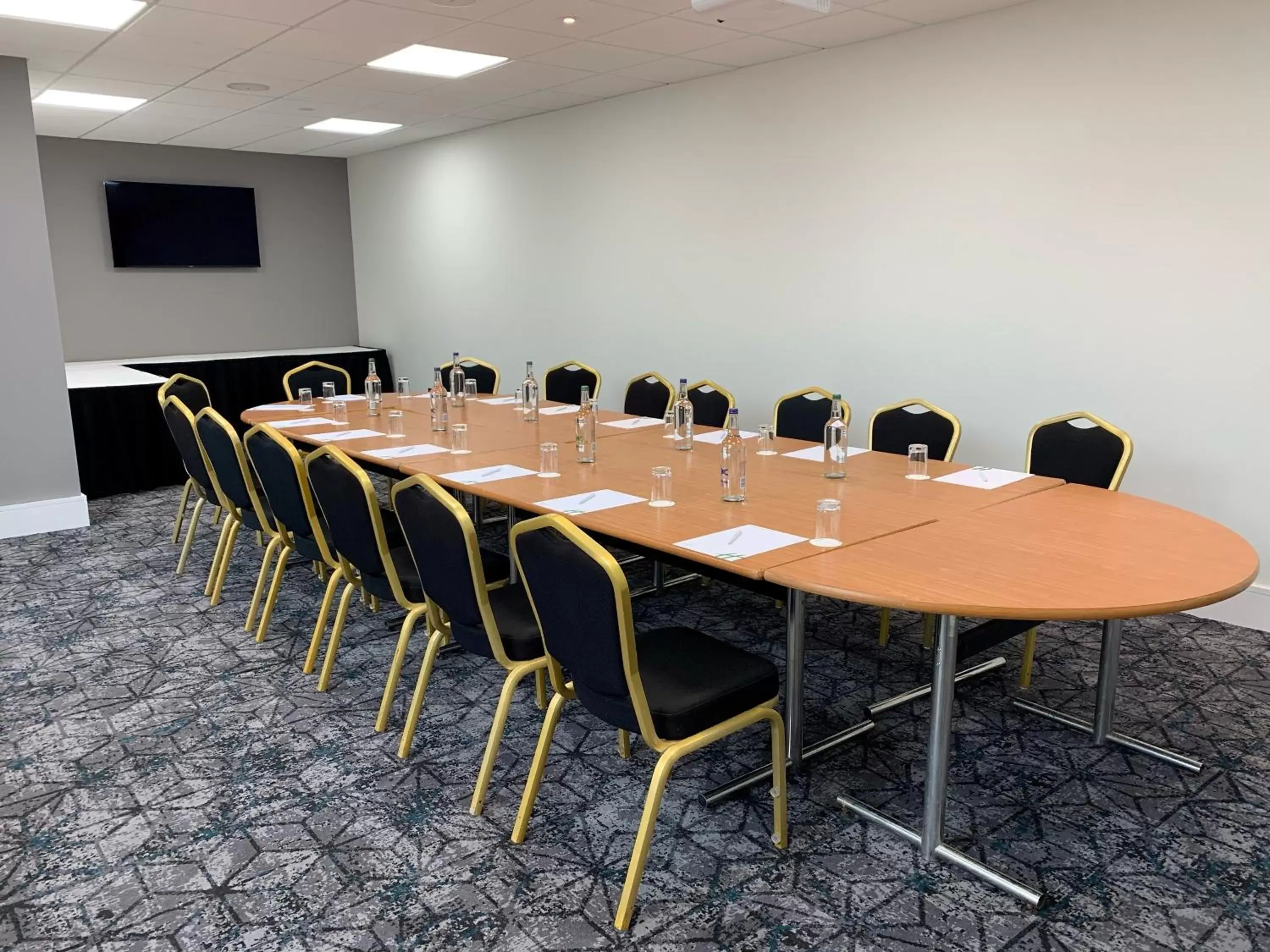 Meeting/conference room in Holiday Inn Dover, an IHG Hotel