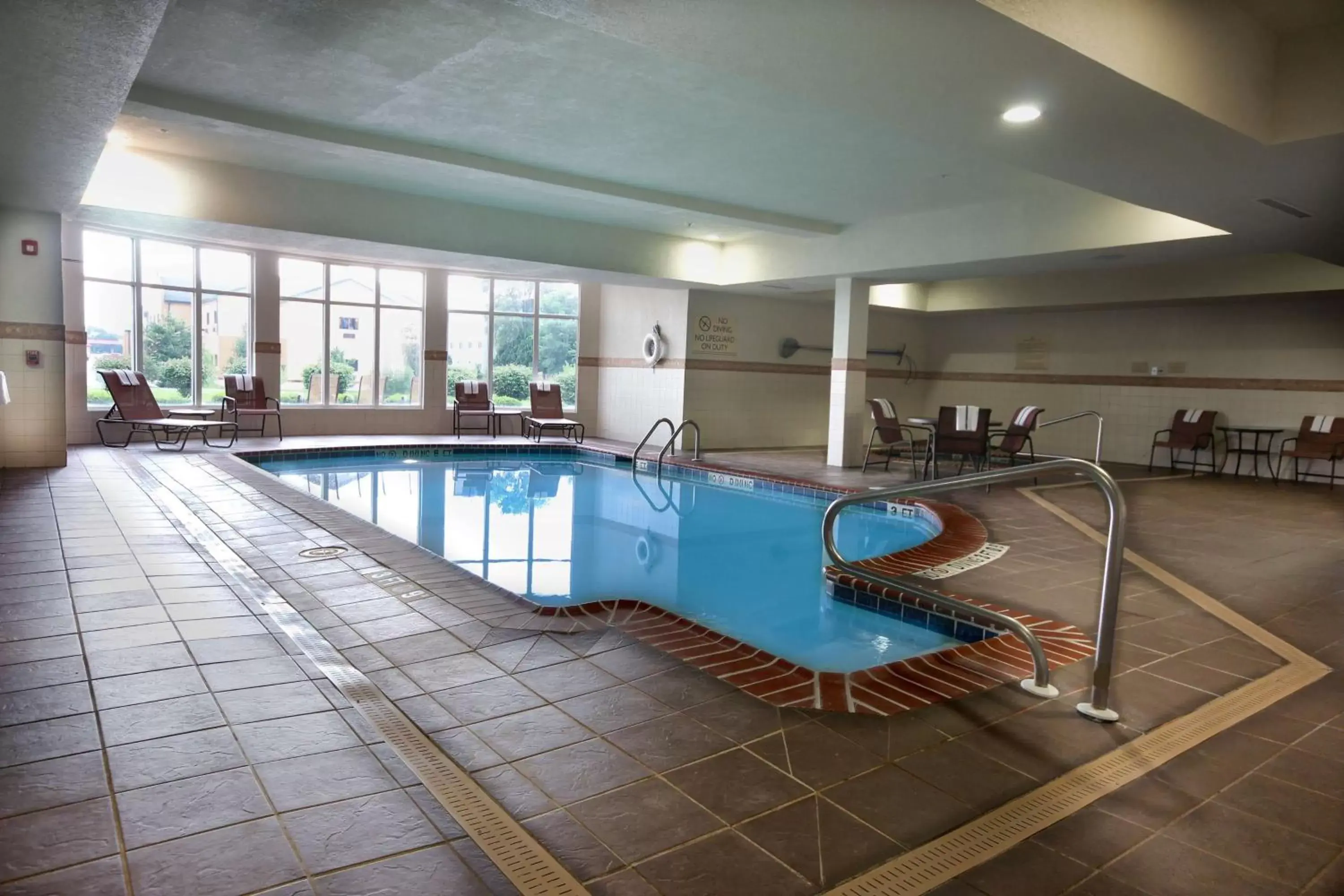 Pool view, Swimming Pool in Hilton Garden Inn Elkhart