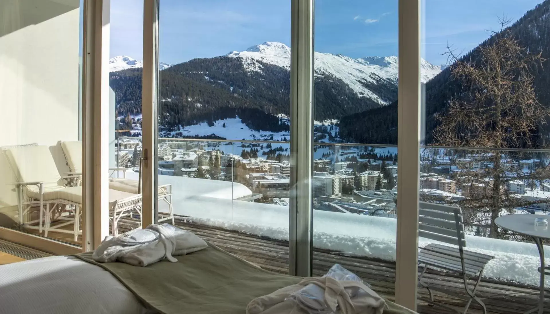 View (from property/room), Winter in Waldhotel & SPA Davos - for body & soul