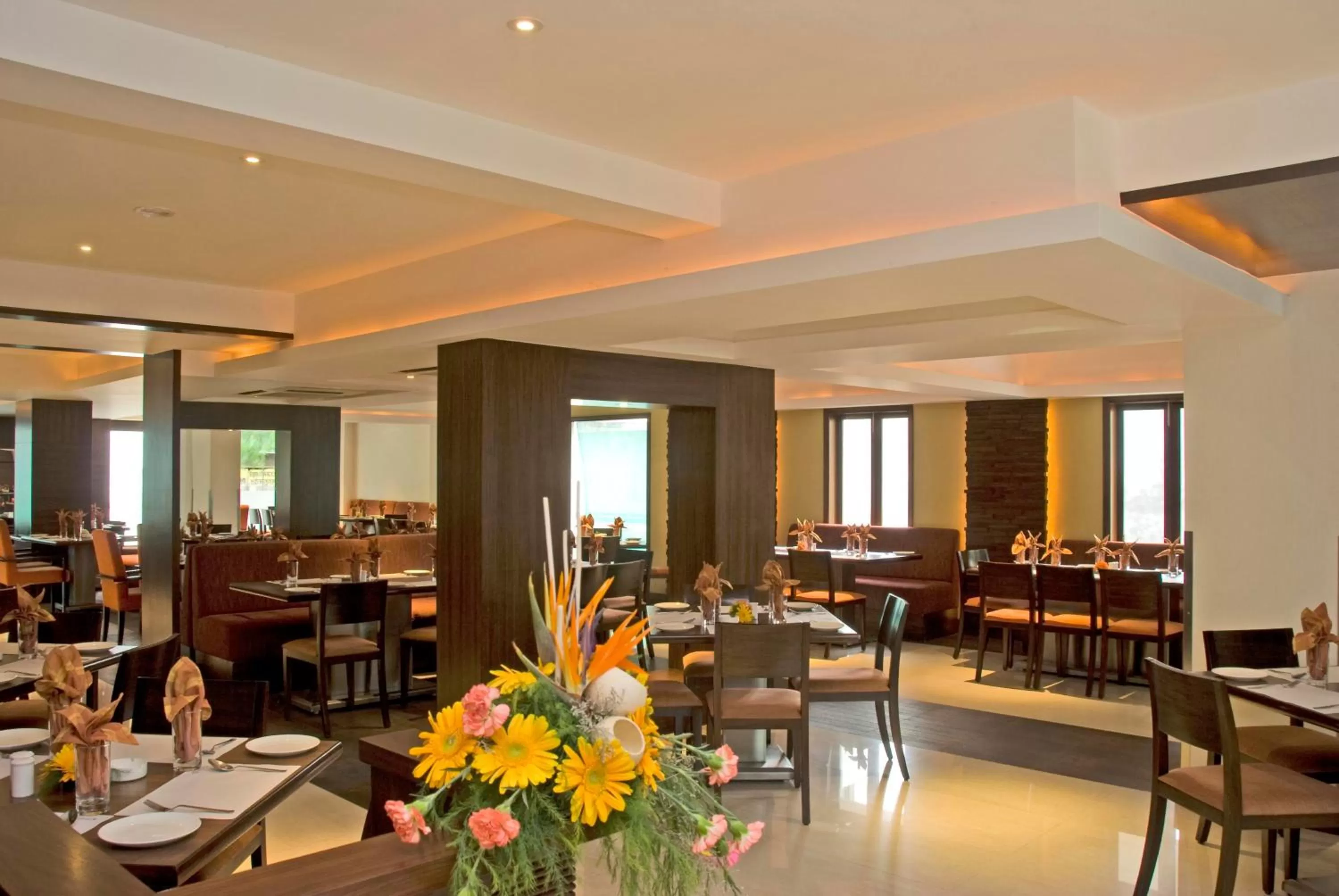 Restaurant/places to eat in Shantai Hotel