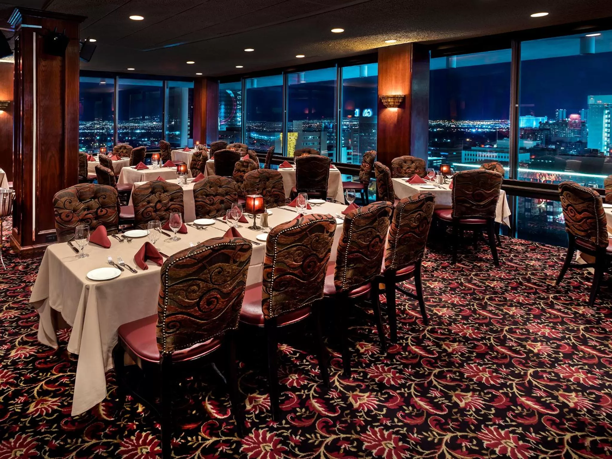 Restaurant/places to eat in Hotel Apache