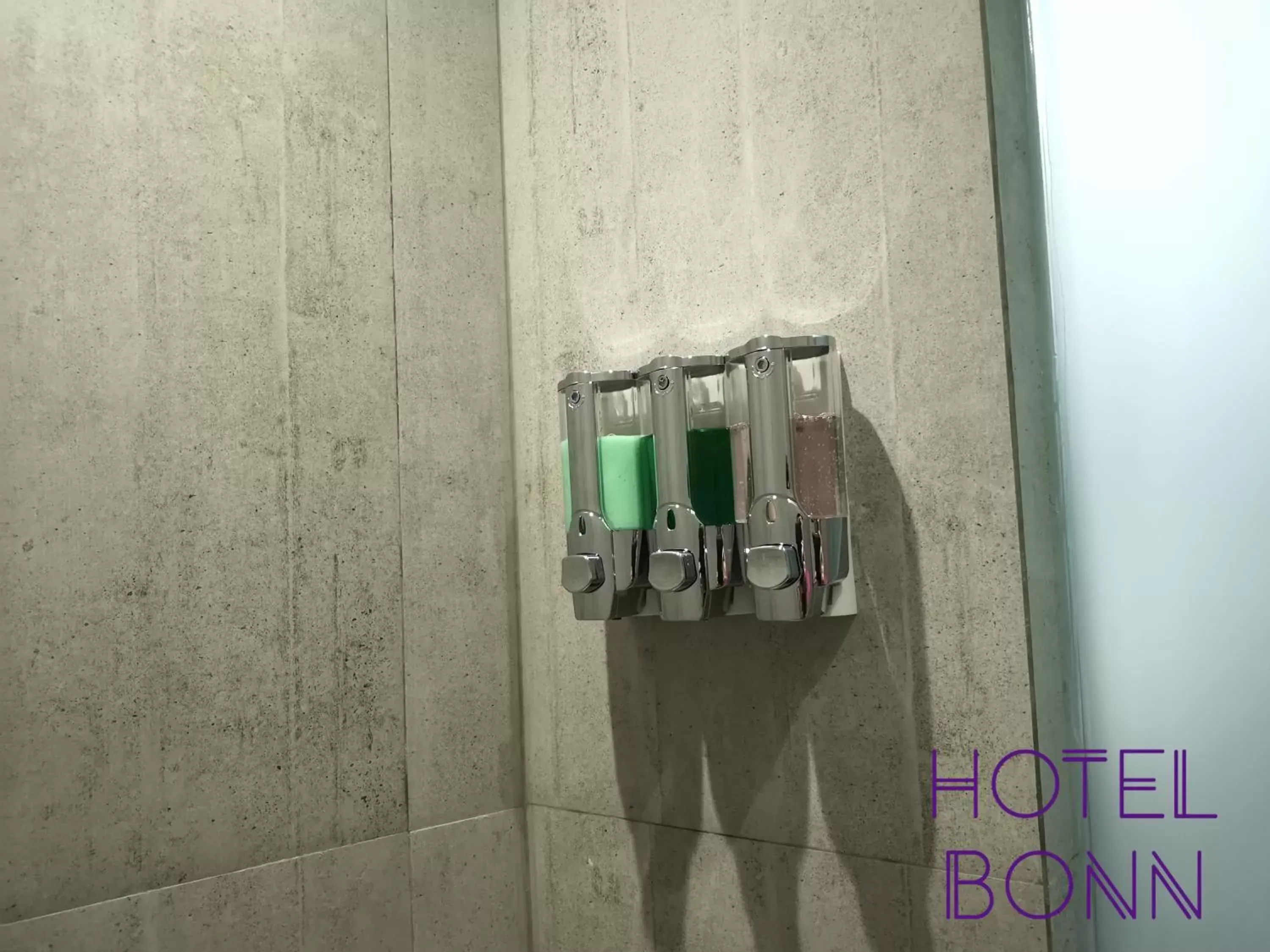 Bathroom in Hotel Bonn