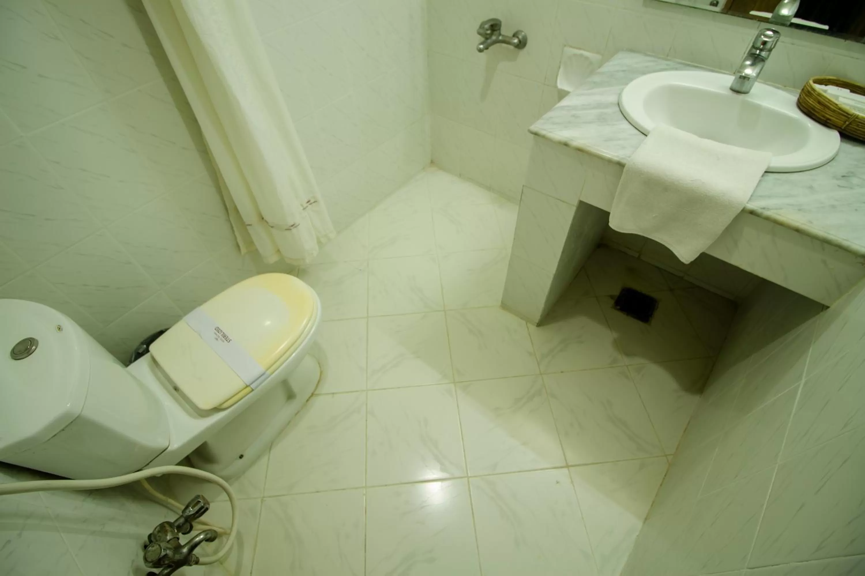 Shower in Hotel Victory - Best in City Center