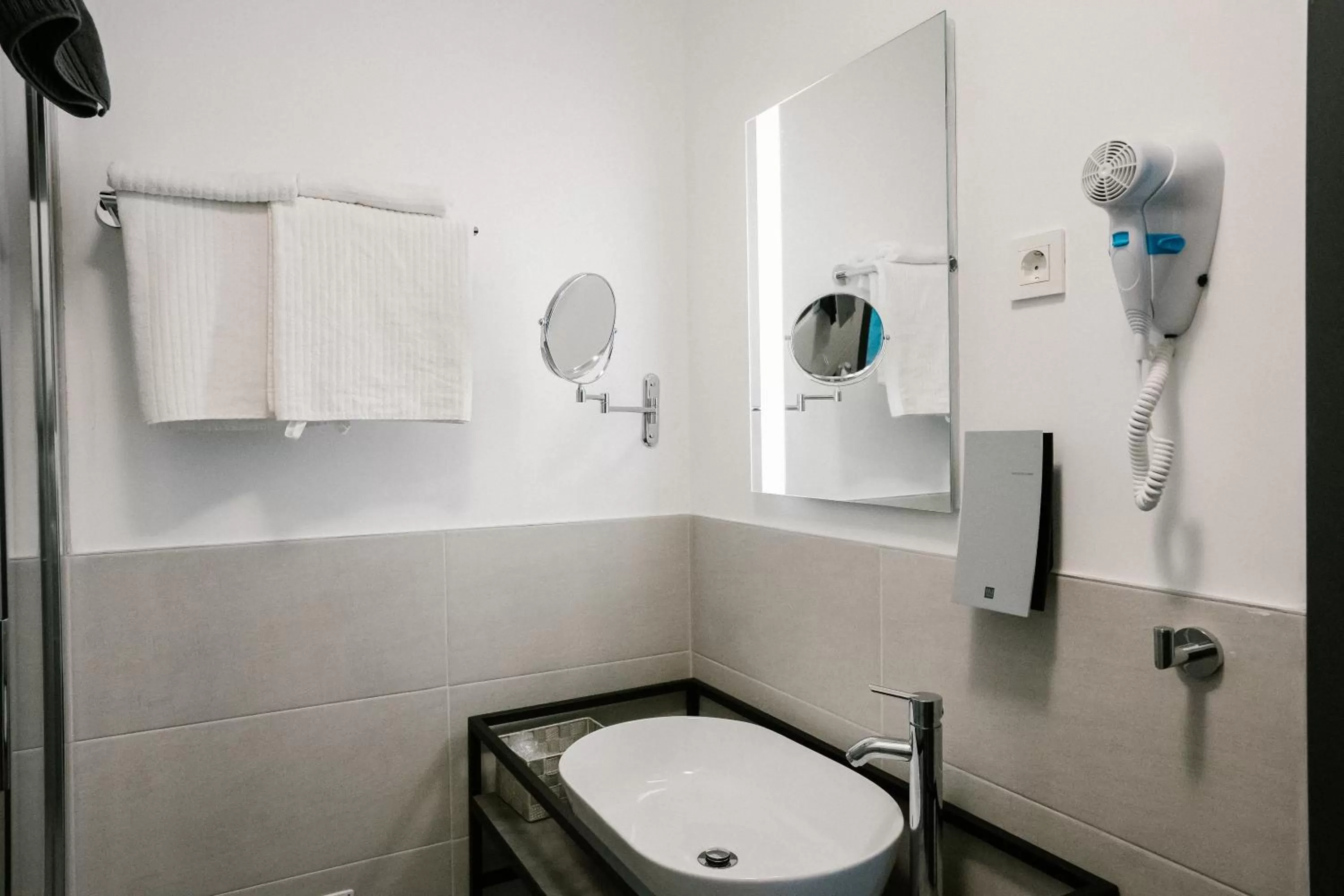 Bathroom in Hotel Blue