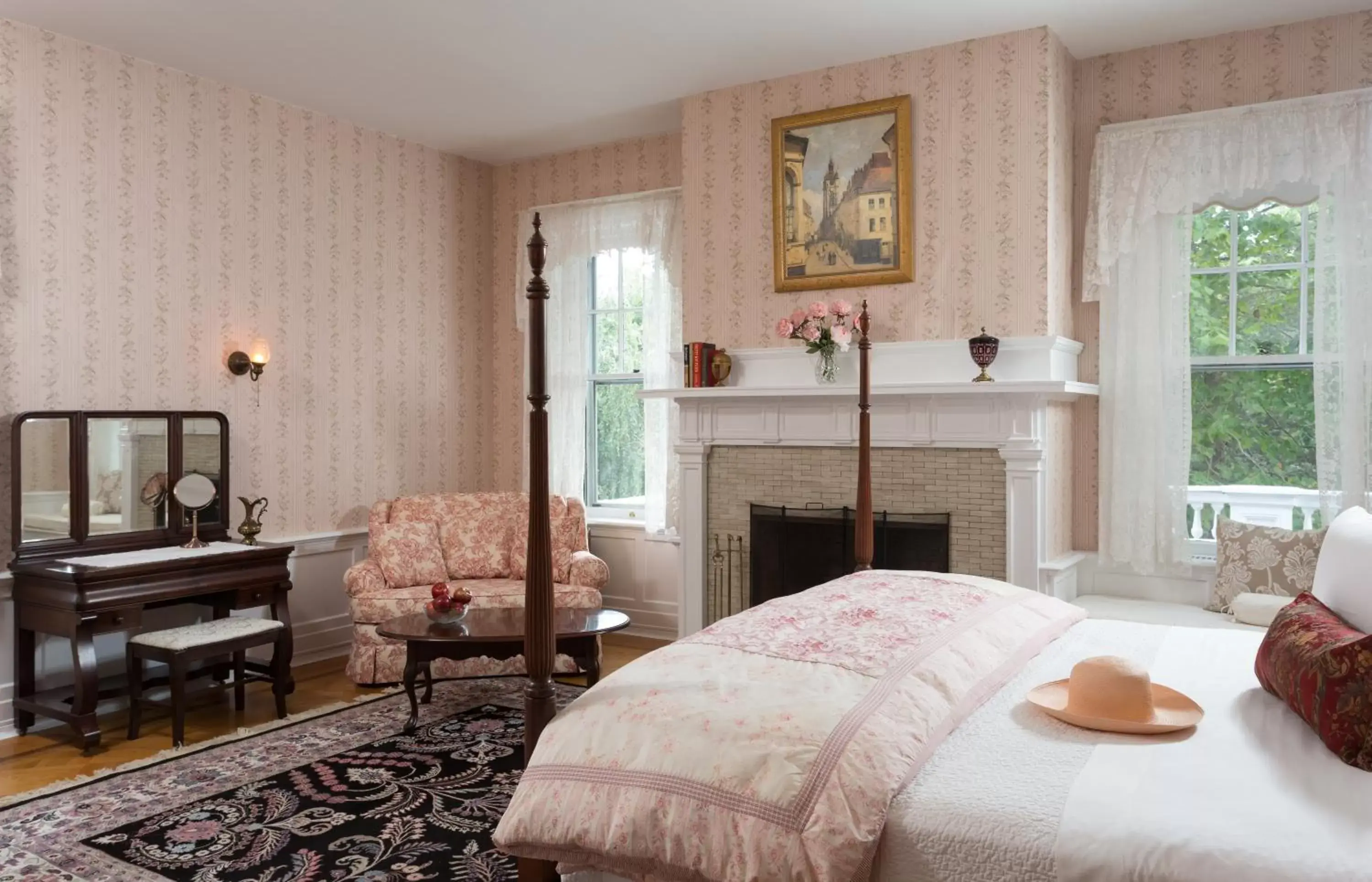 Seating area in Mercersburg Inn