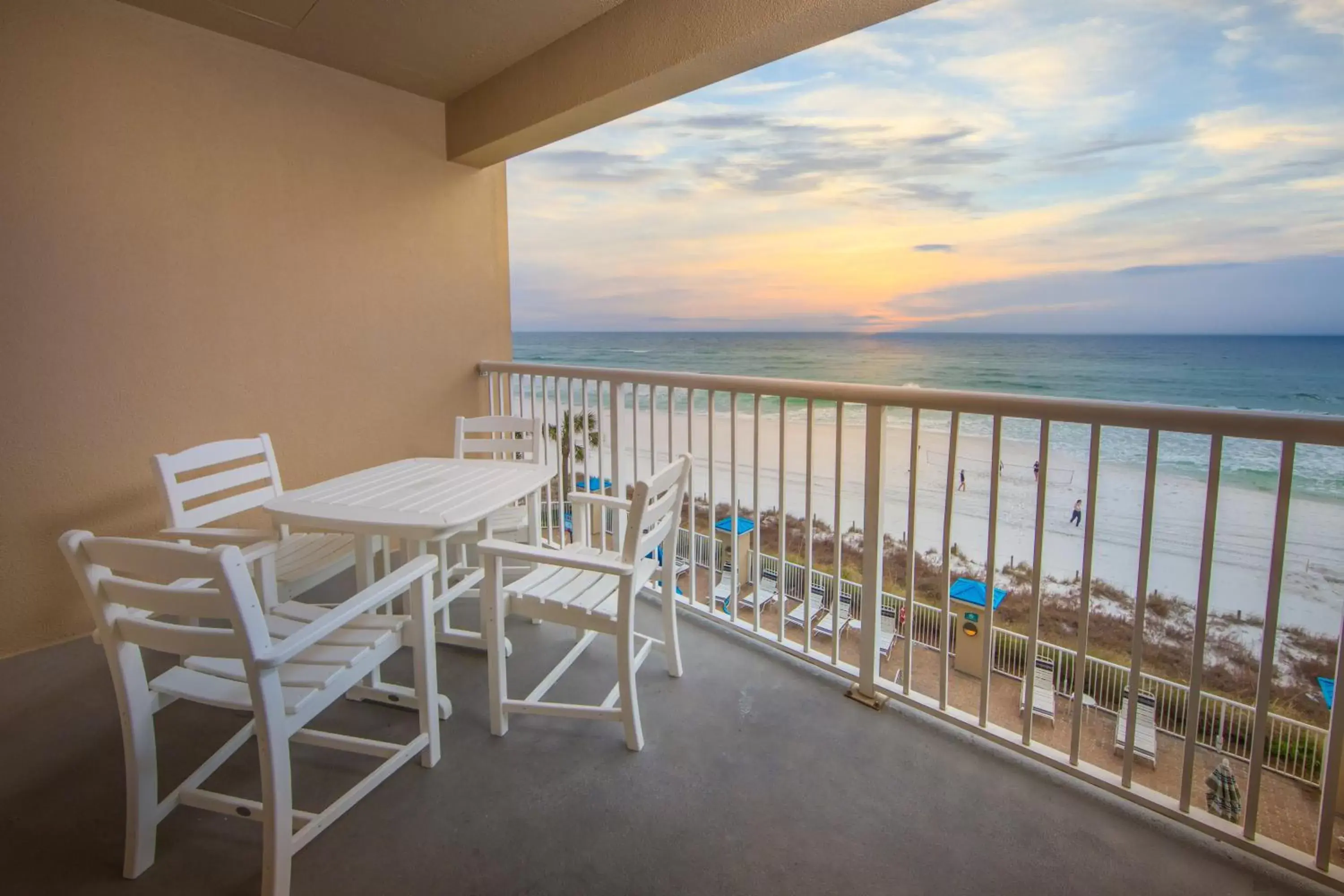 Photo of the whole room, Balcony/Terrace in Holiday Inn Club Vacations Panama City Beach Resort, an IHG Hotel