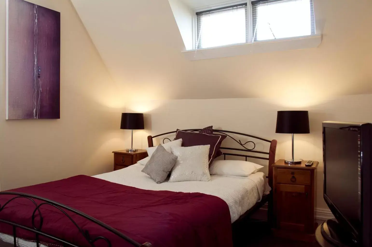 Bed in The Mews Motel Bed in The Mews Motel