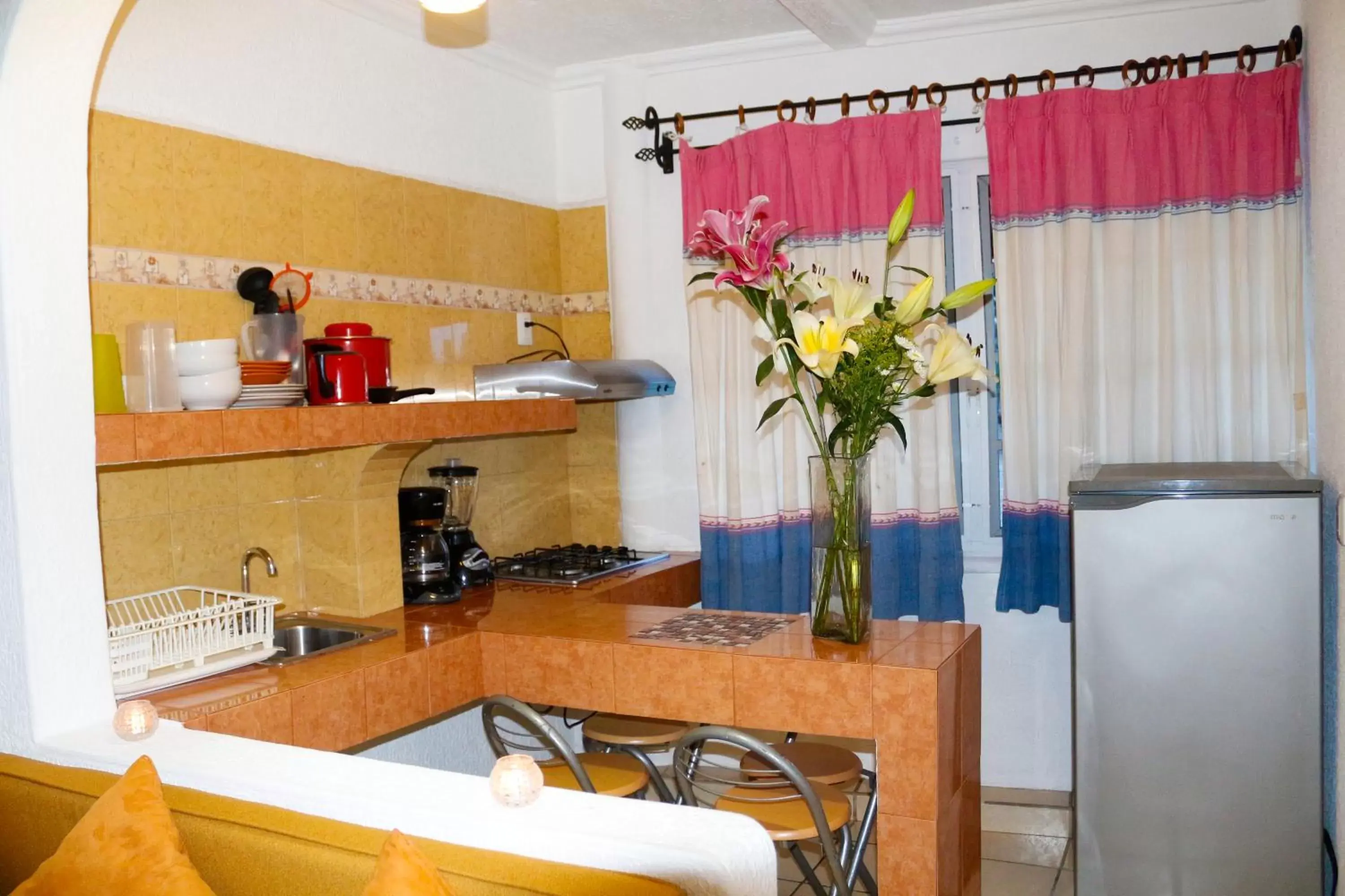 Dining area, Kitchen/Kitchenette in Hotel Careyes Puerto Escondido