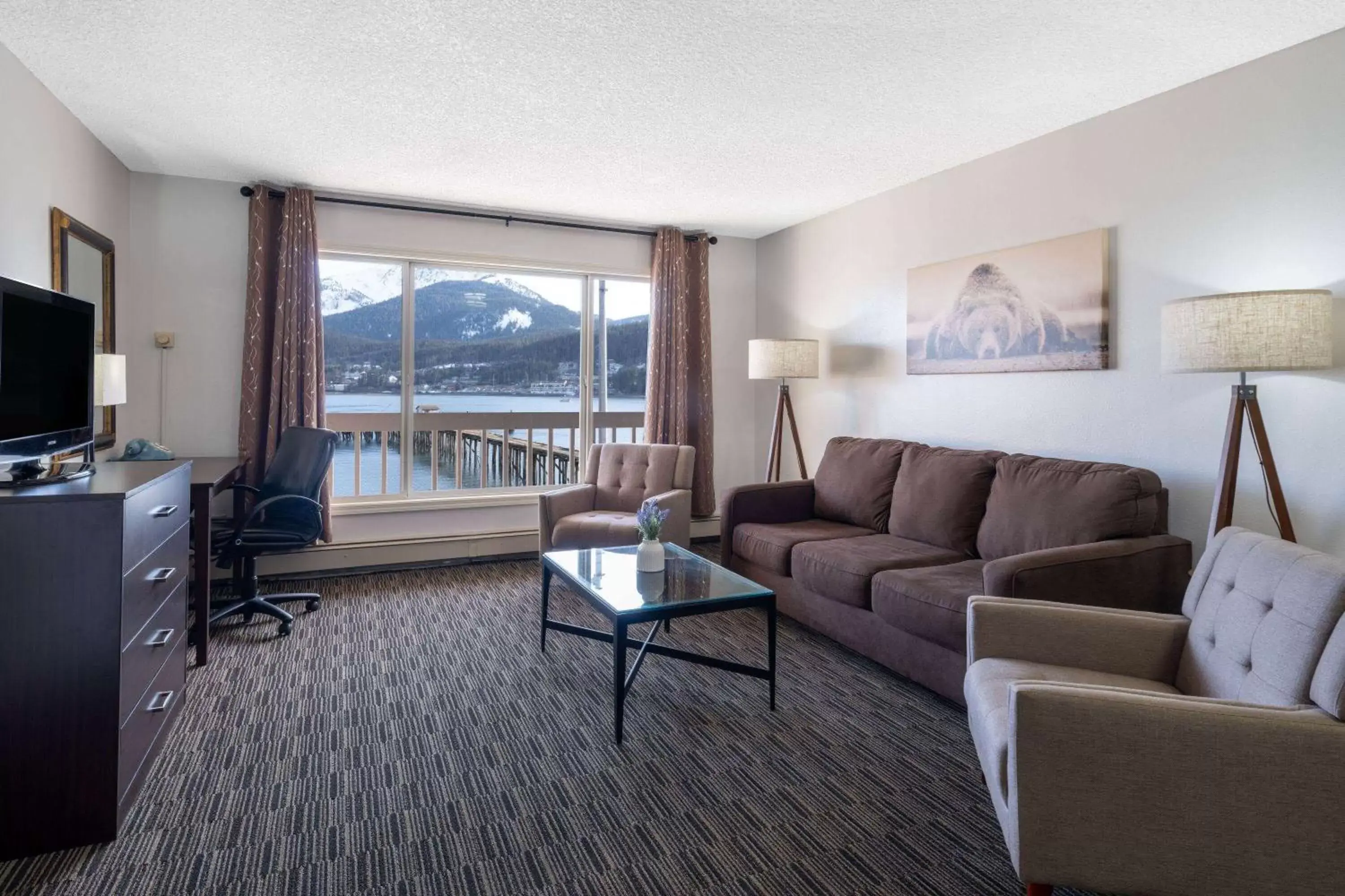 Bed, Seating Area in Ramada by Wyndham Juneau
