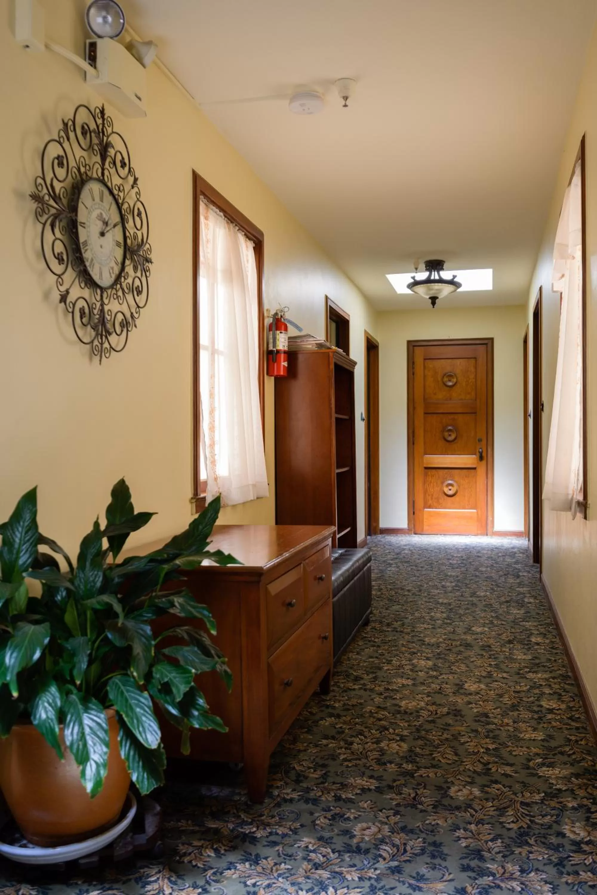 Decorative detail in Marina Motel