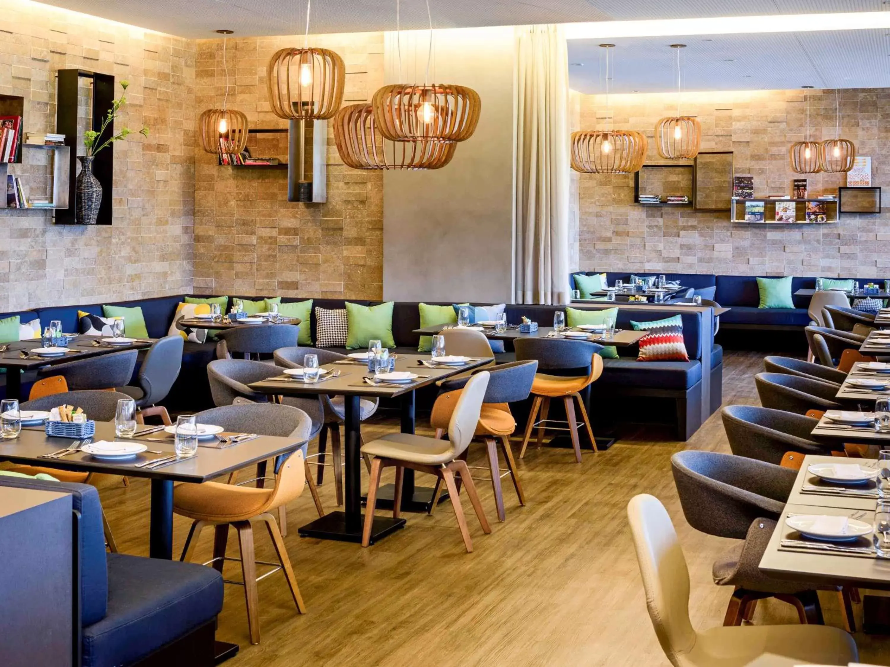 Restaurant/Places to Eat in Novotel Sorocaba