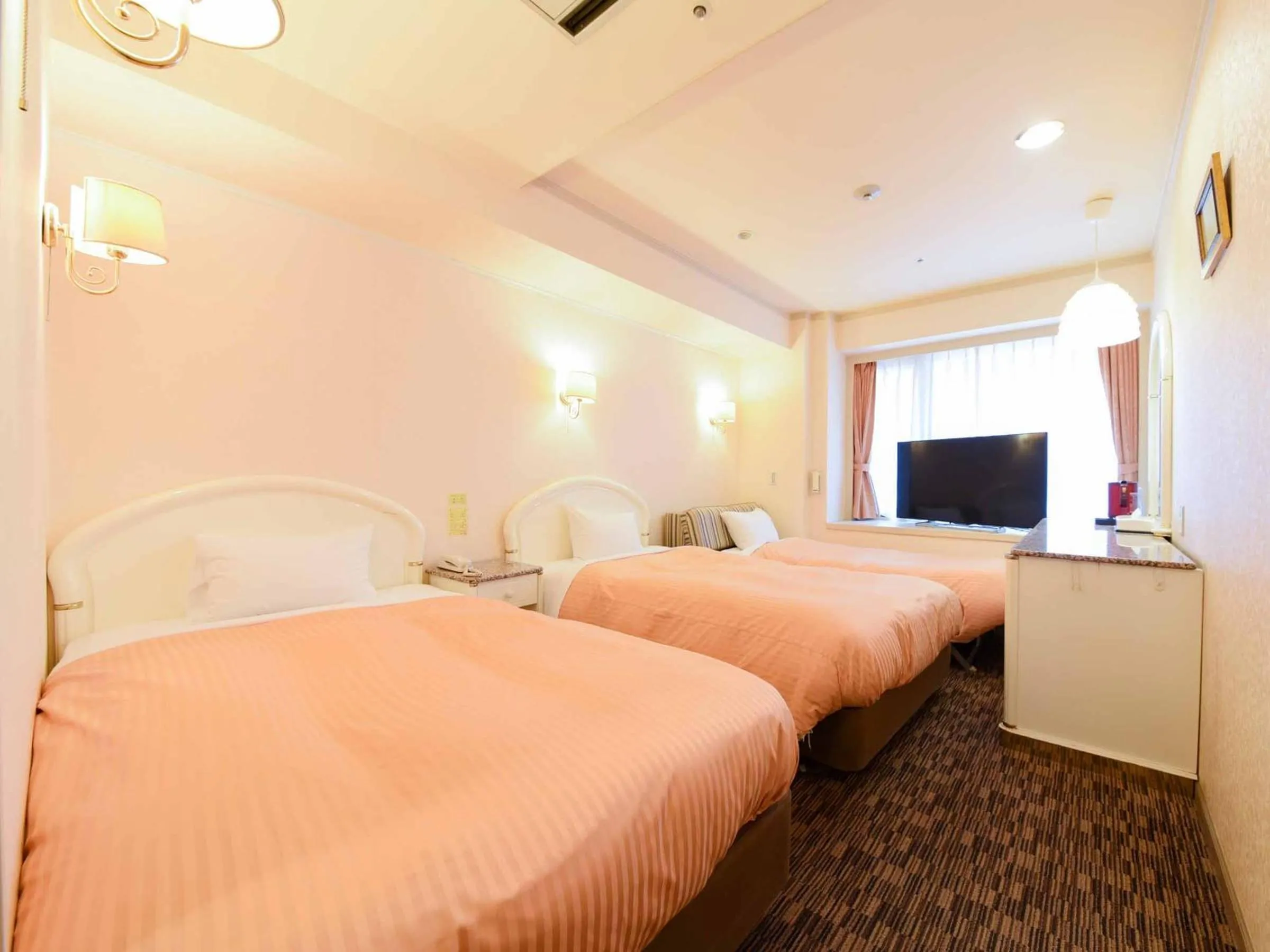 Bedroom, Bed in Kobe Sannomiya Union Hotel