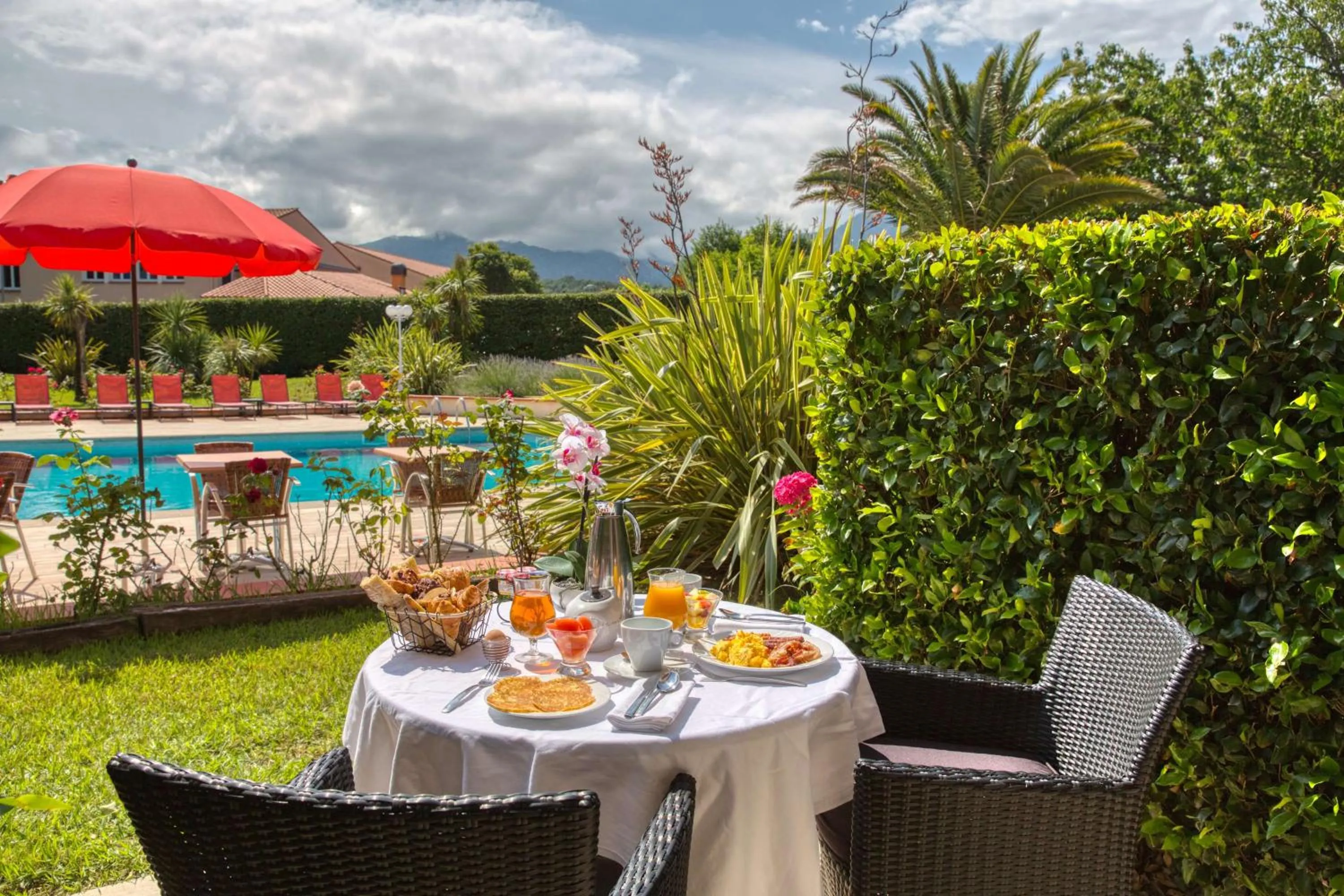 Restaurant/places to eat in Best Western Le Vauban