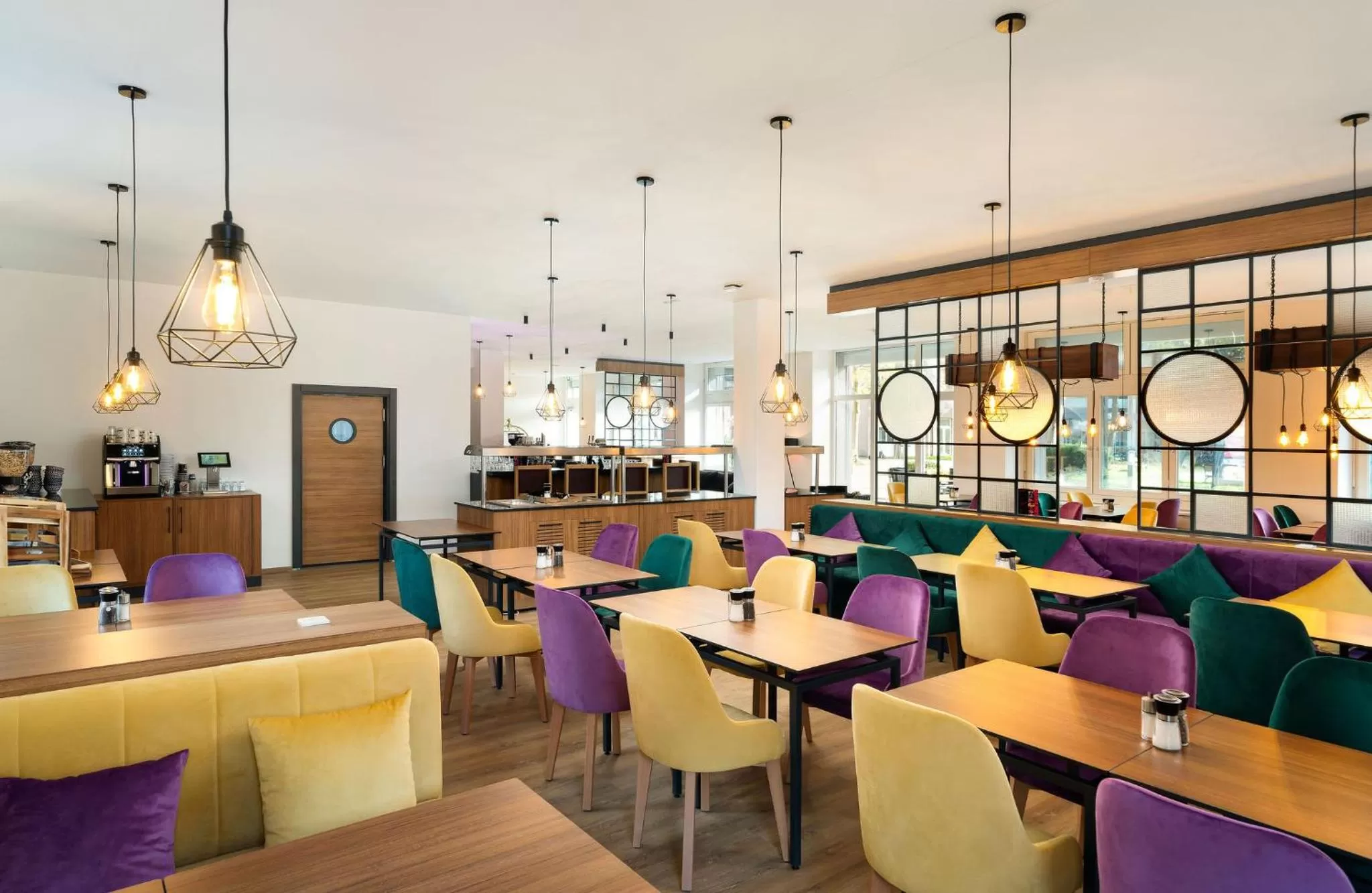 Restaurant/Places to Eat in DIWOTEL l RÜSSELSHEIM