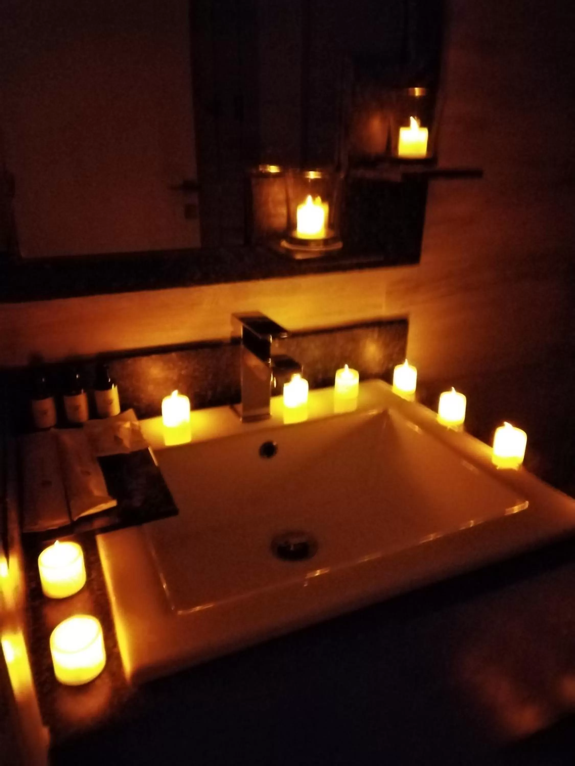 Property building, Bathroom in Seven Palaces