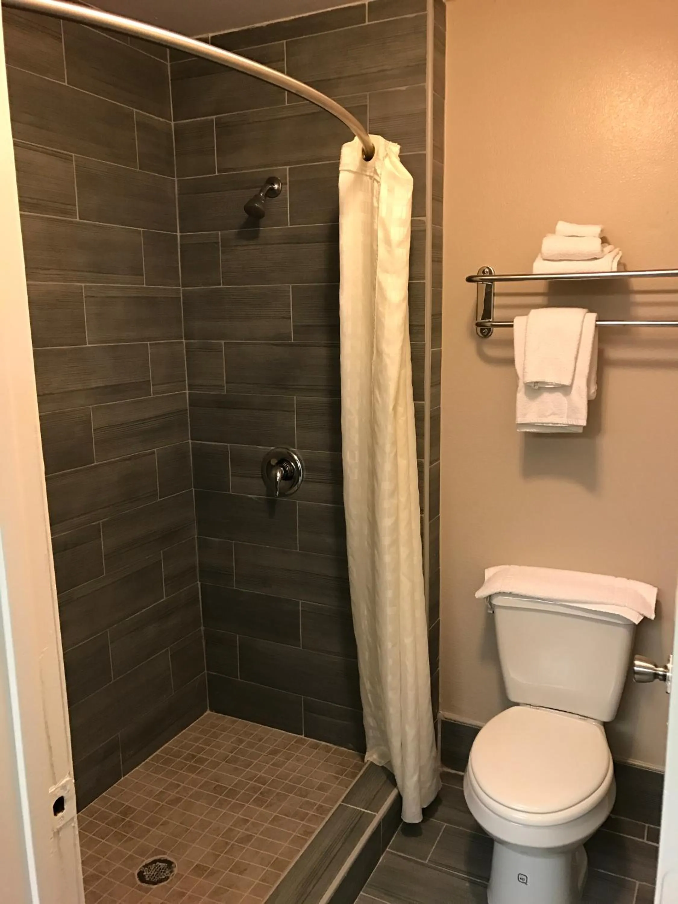 Bathroom in Express Inn Weslaco/Mercedes