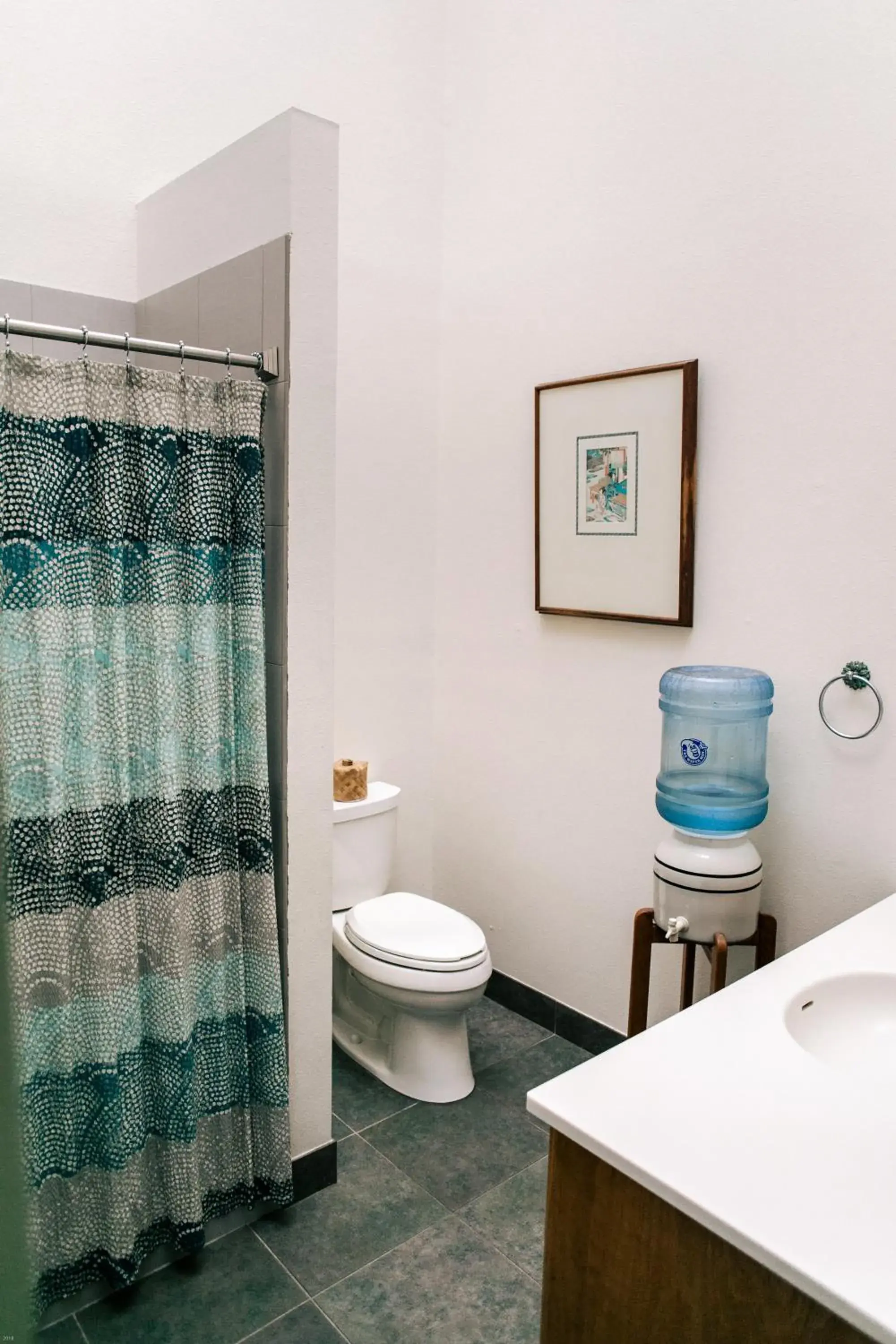 Bathroom in Kilauea Lodge and Restaurant