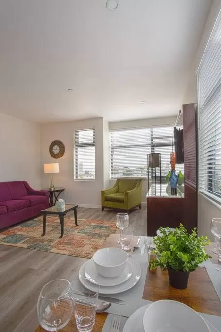 One Bedroom Apartment with Luxurious Furnitures