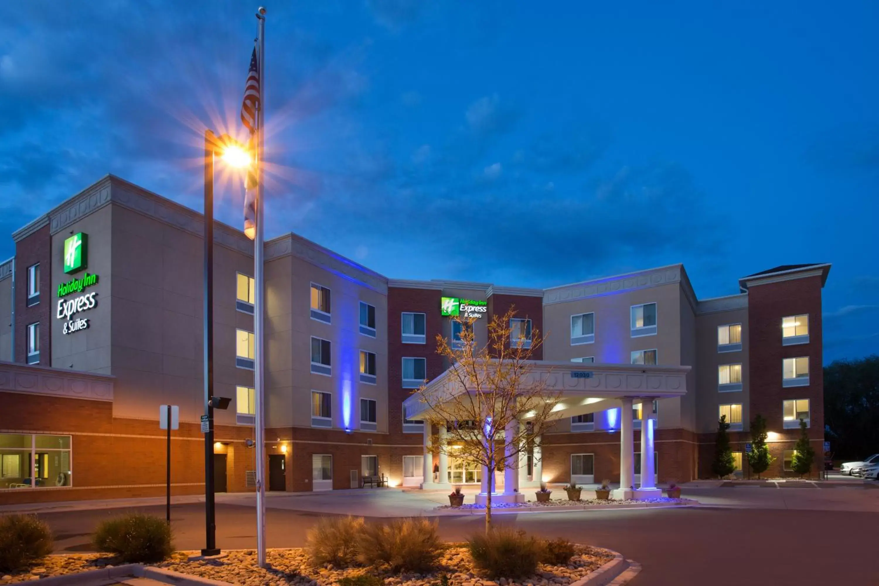 Property Building in Holiday Inn Express & Suites Denver North - Thornton, an IHG Hotel