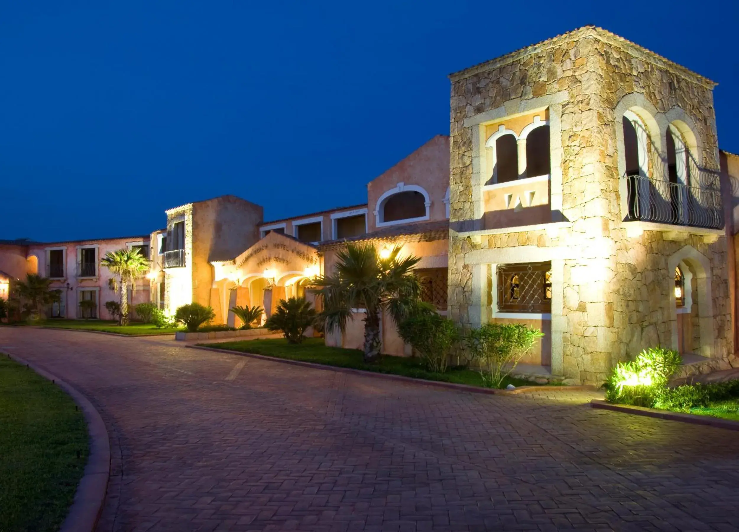 Property Building in Colonna Resort