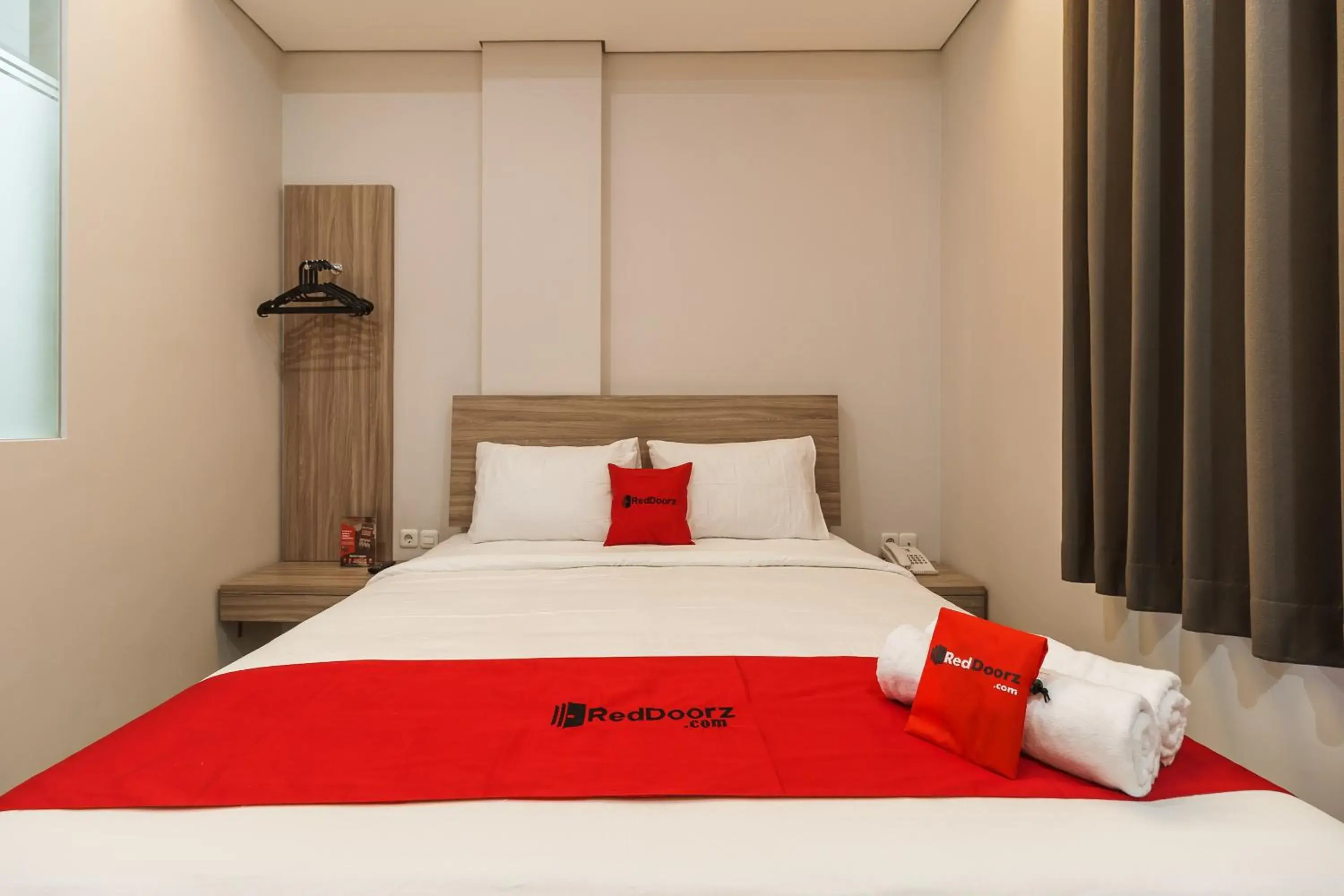 Bedroom, Bed in RedDoorz Plus near Senayan City