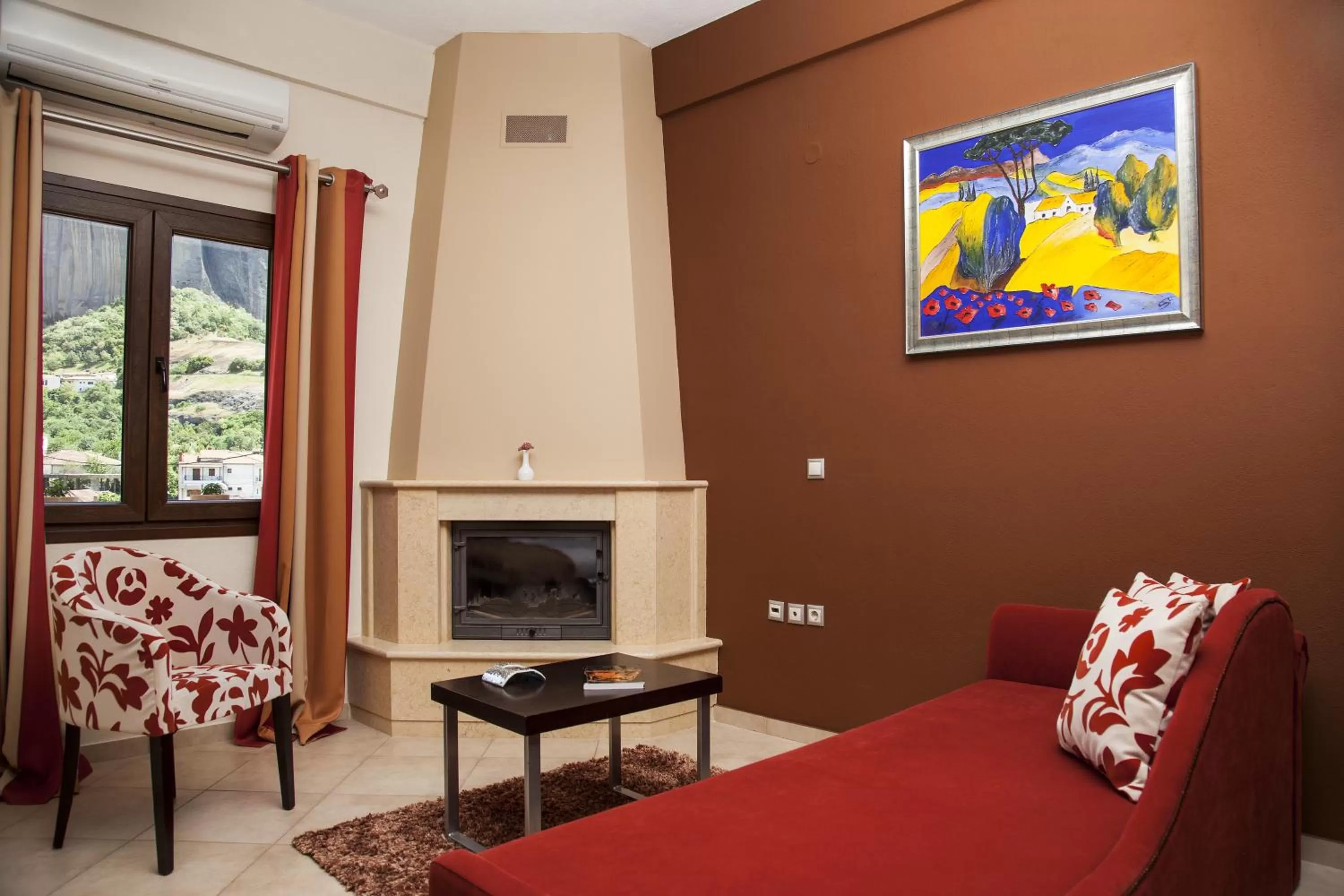 Photo of the whole room in Hotel Meteoritis