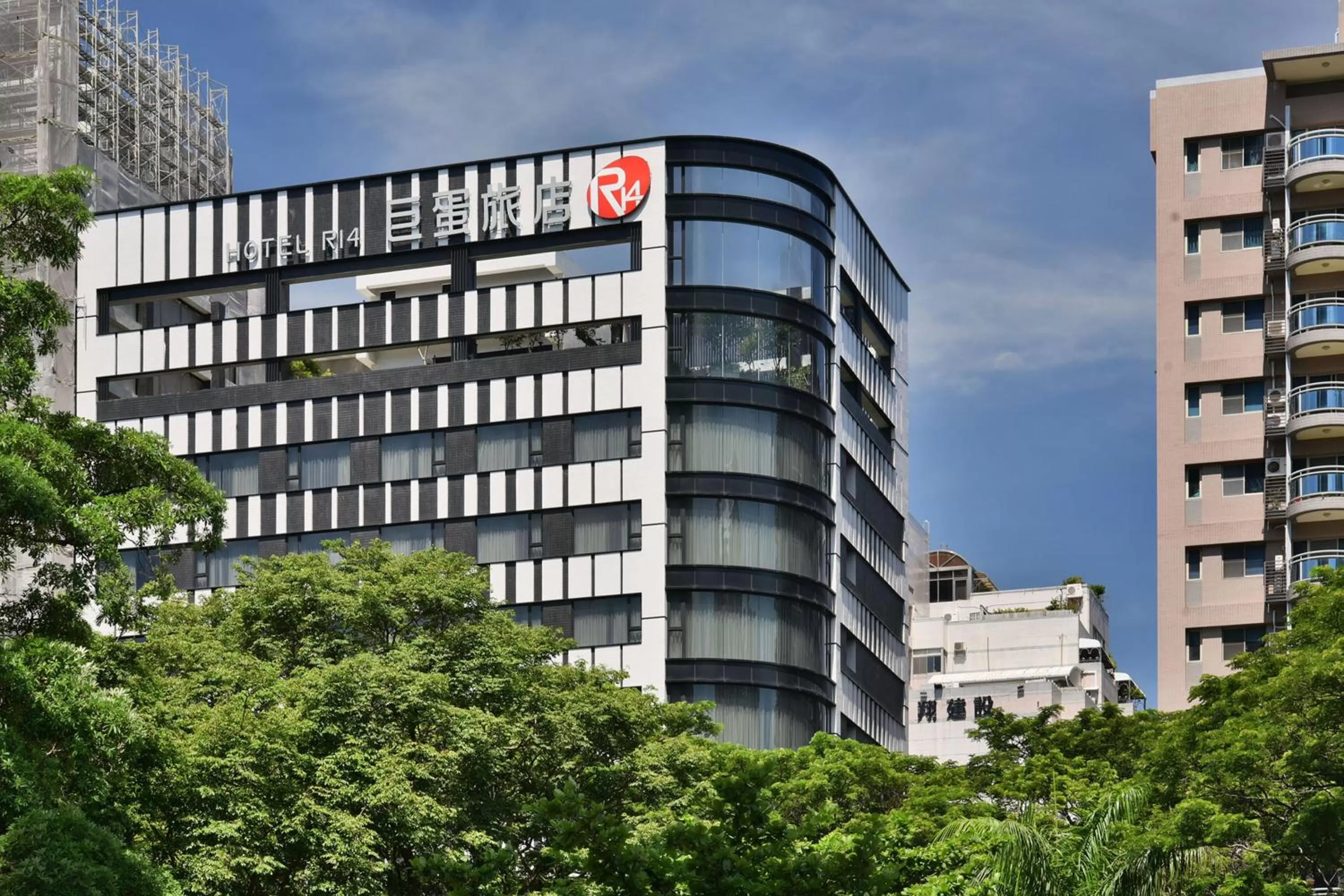 Facade/entrance in Hotel R14