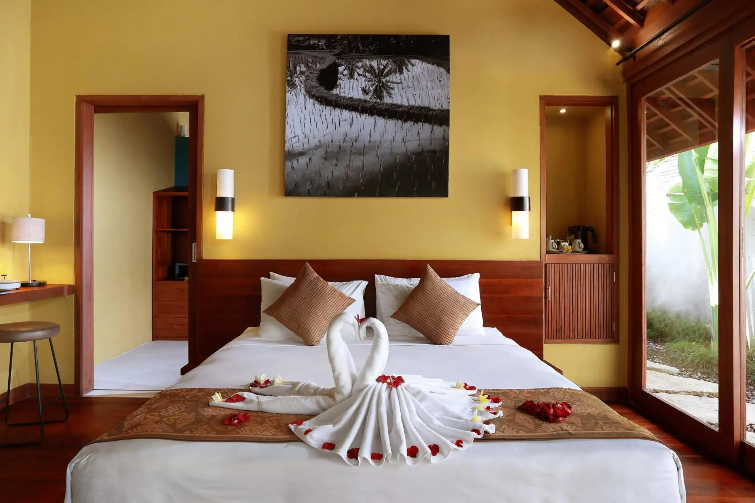Bedroom, Bed in Temuku Villas Ubud - CHSE Certified